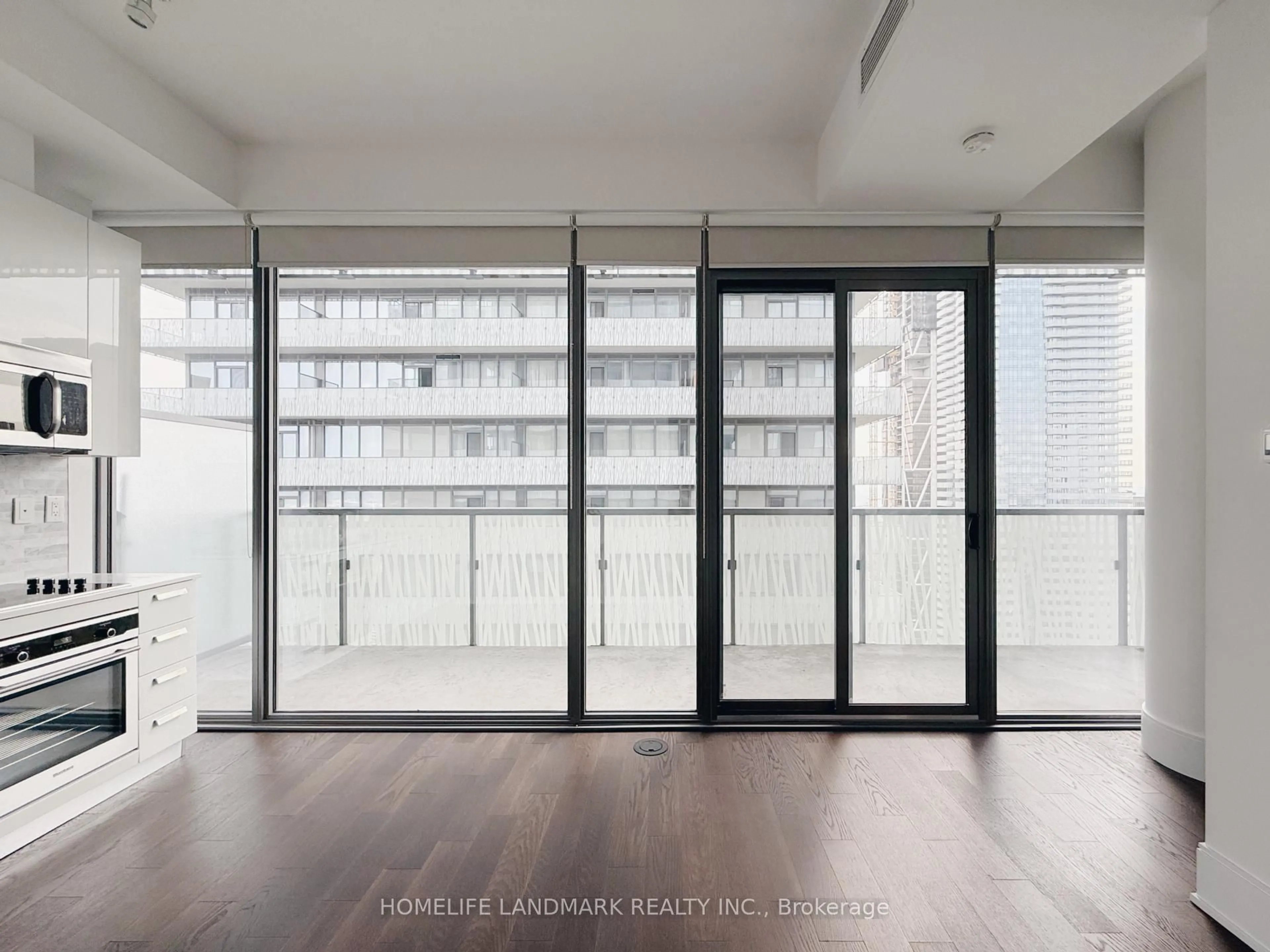 Unknown for 50 Charles St #LPH5005, Toronto Ontario M4Y 0C3