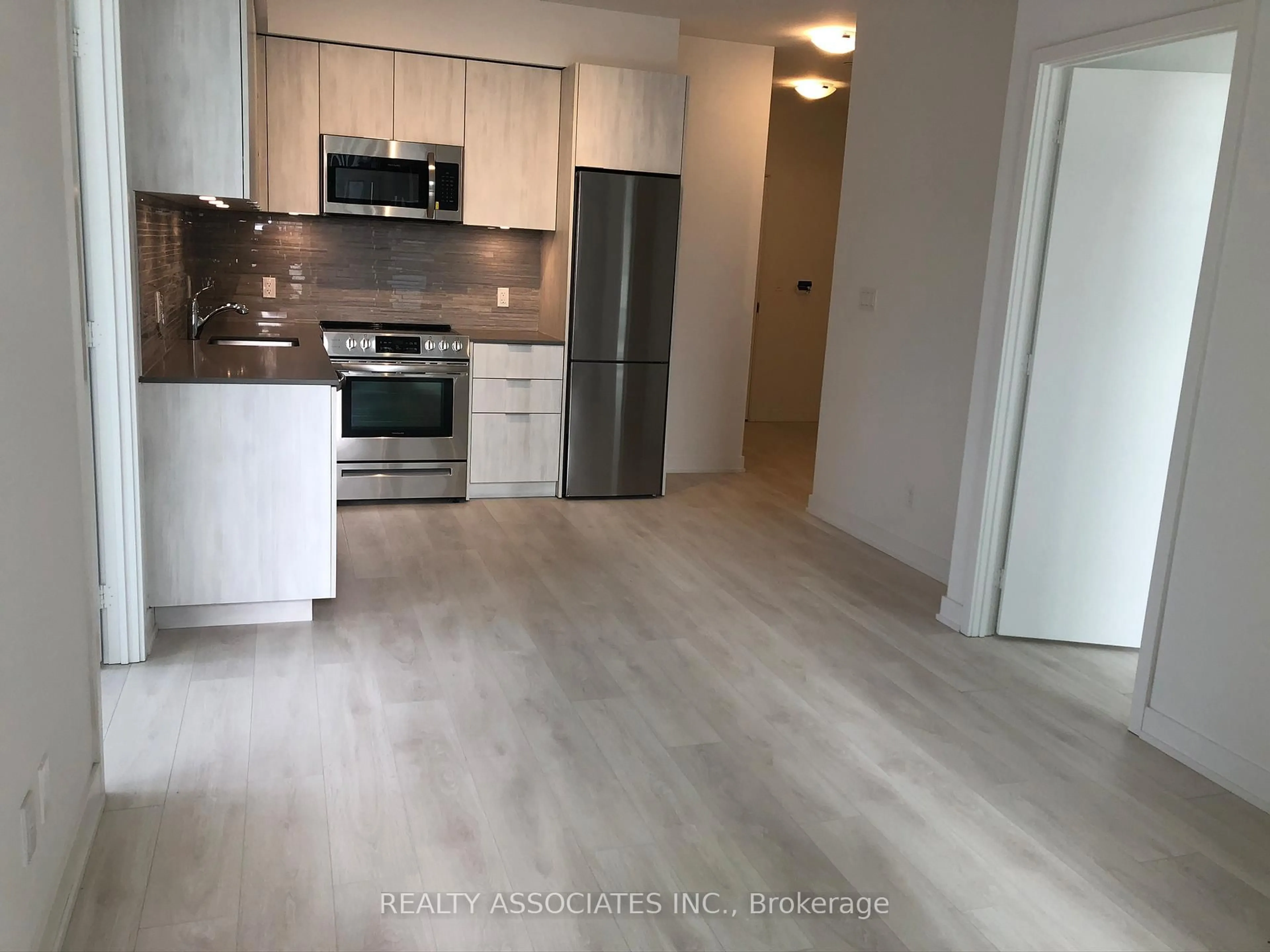 Standard kitchen, unknown for 30 Ordnance St #409, Toronto Ontario M6K 0C8