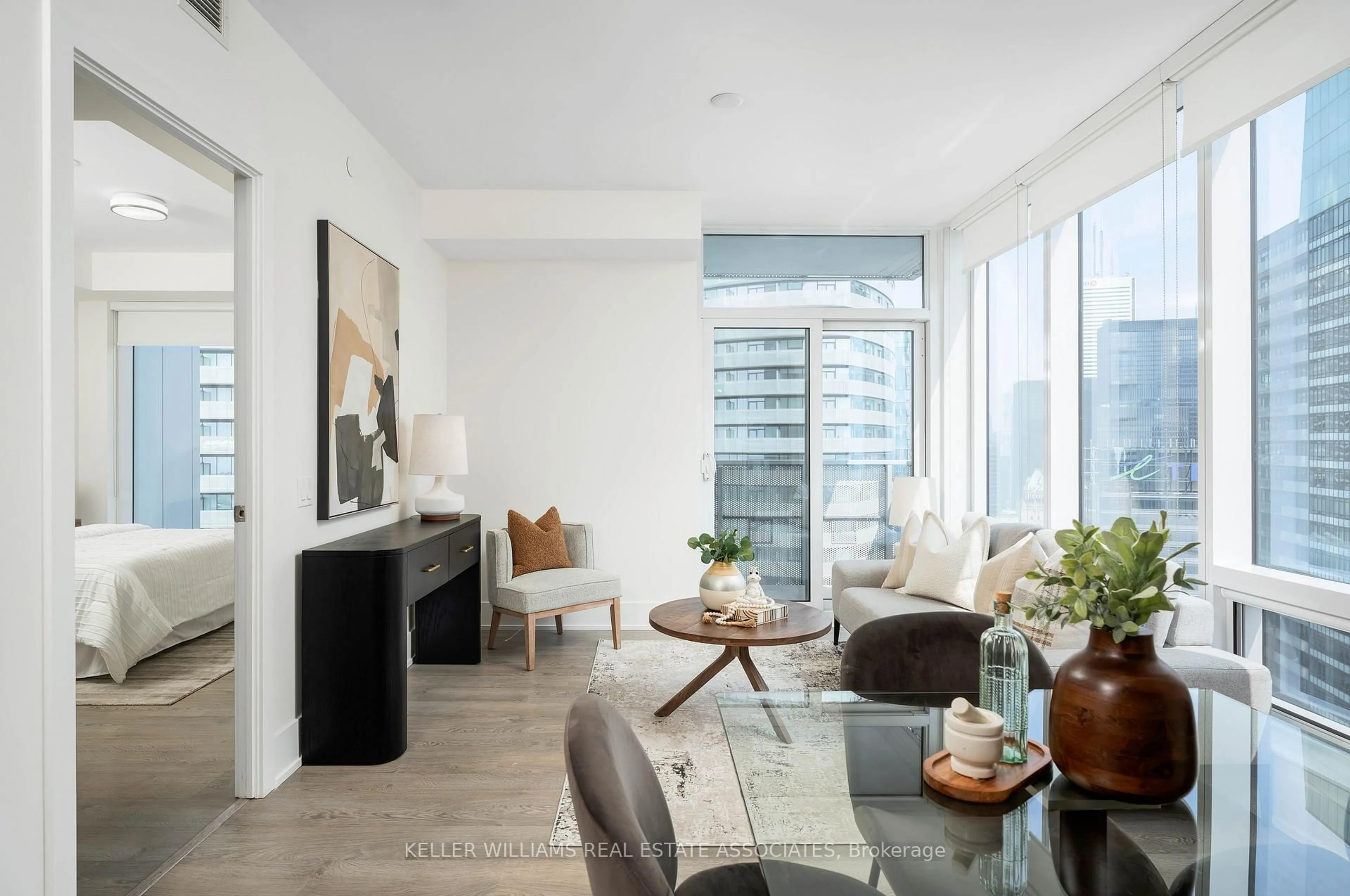 Living room with furniture, unknown for 10 York St #4603, Toronto Ontario M5J 0E1