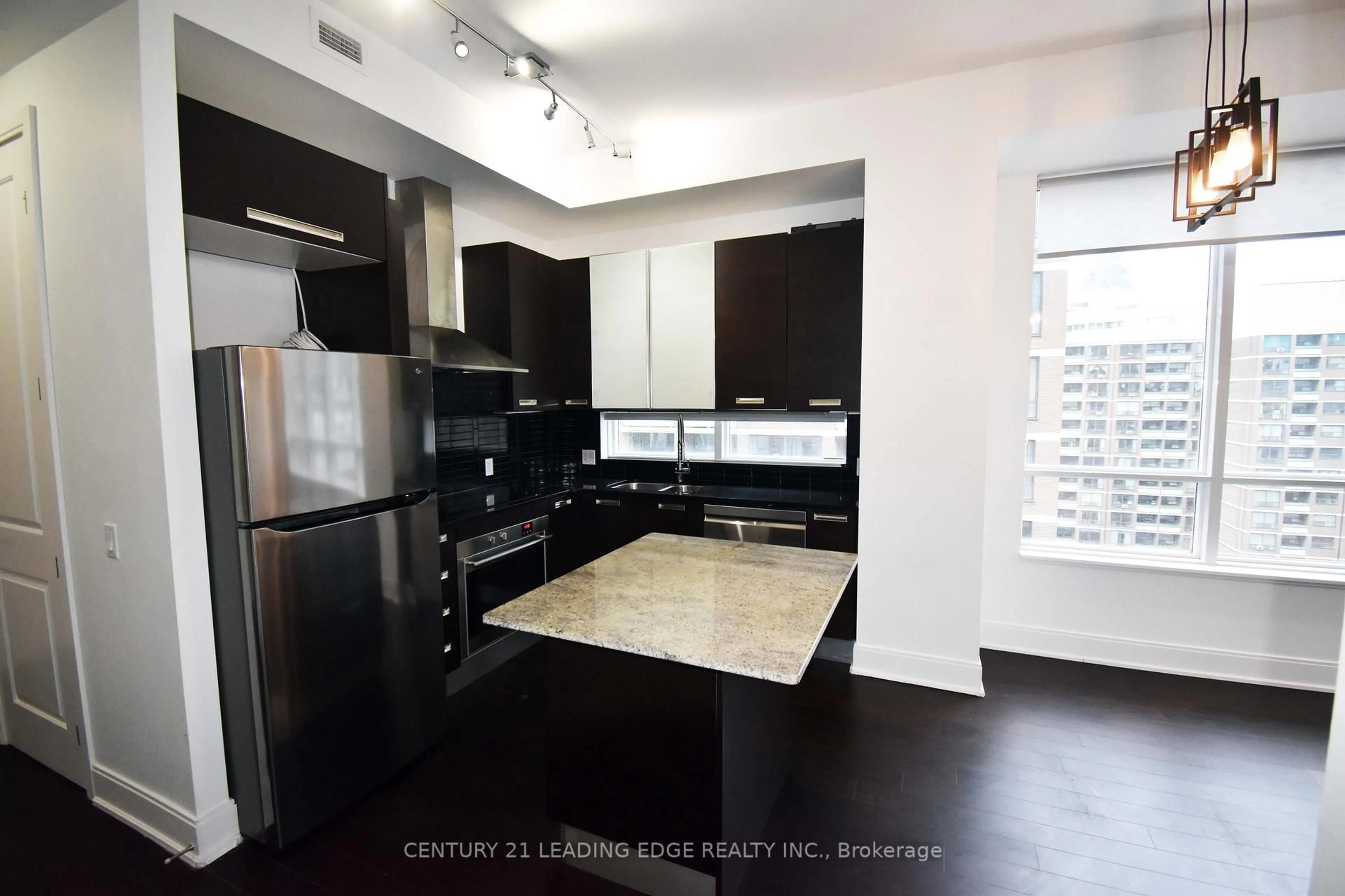 Standard kitchen, unknown for 21 BALMUTO St #1503, Toronto Ontario M4Y 1W4