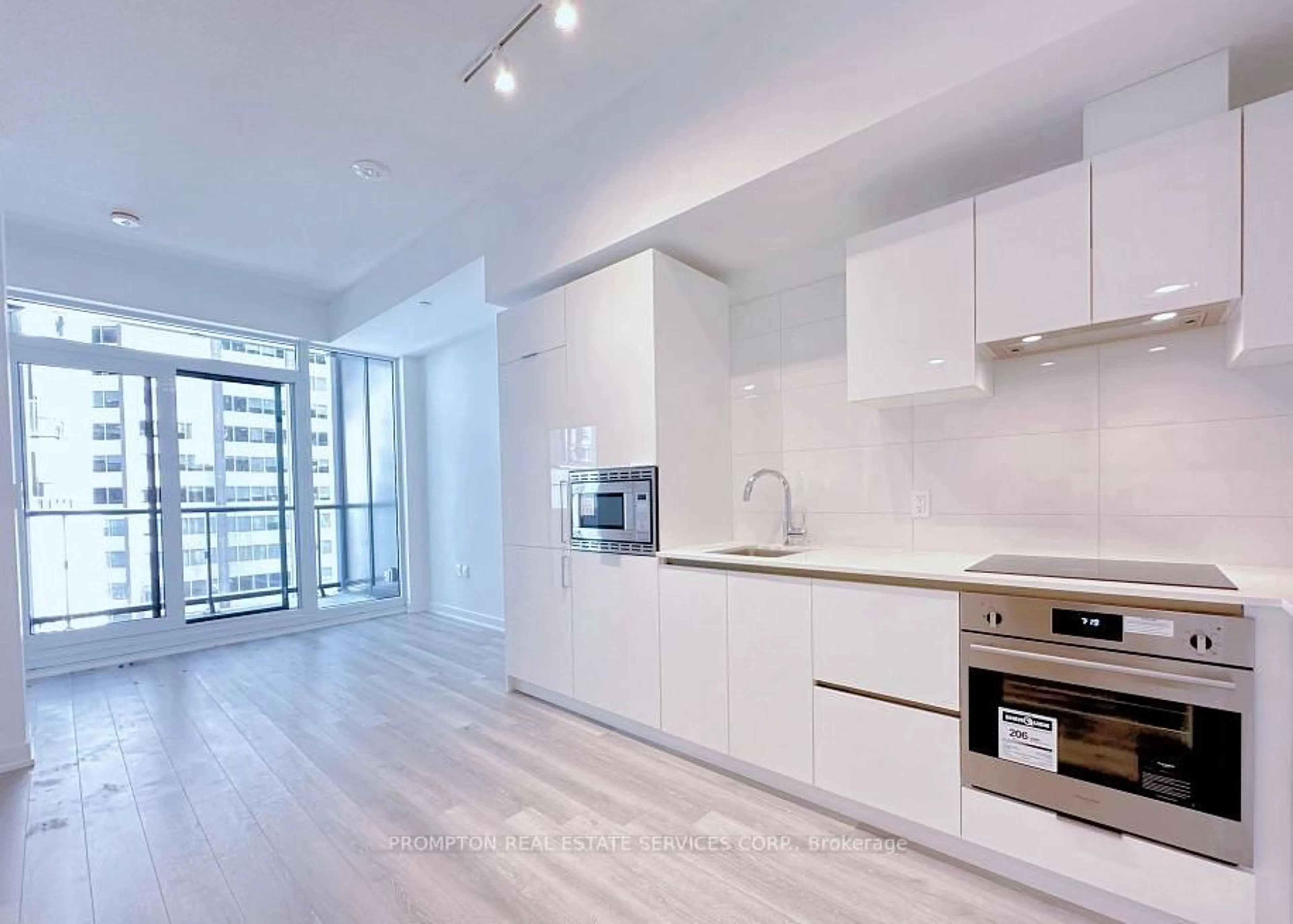 Unknown for 121 St Patrick St #1217, Toronto Ontario M5T 0E2