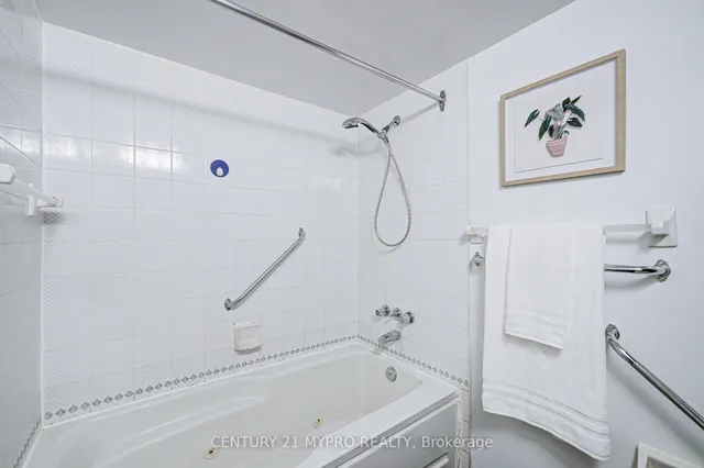 Additional property image - 1001 Bay St Unit 1506