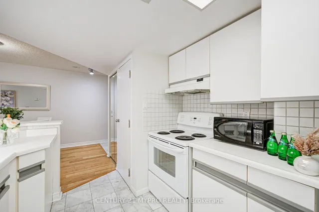 Additional property image - 1001 Bay St Unit 1506