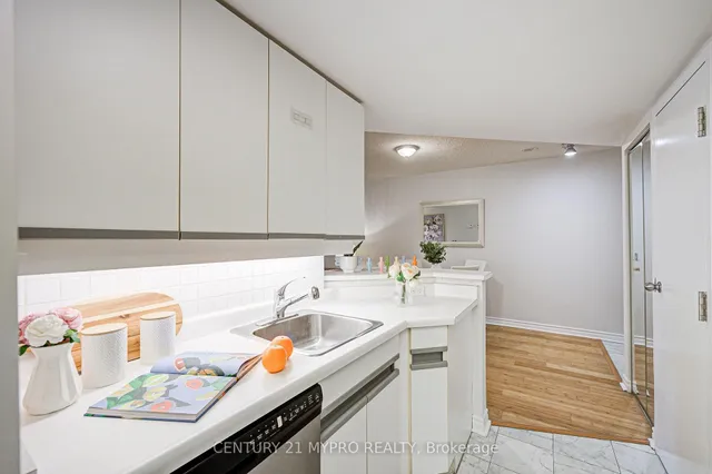 Additional property image - 1001 Bay St Unit 1506