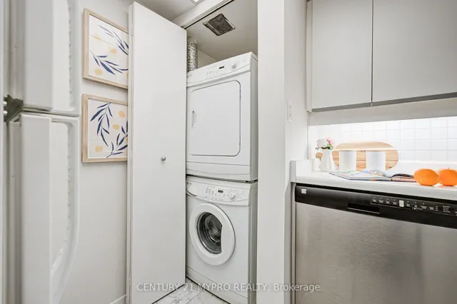 Additional property image - 1001 Bay St Unit 1506