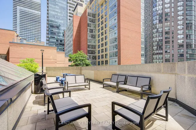 Additional property image - 1001 Bay St Unit 1506