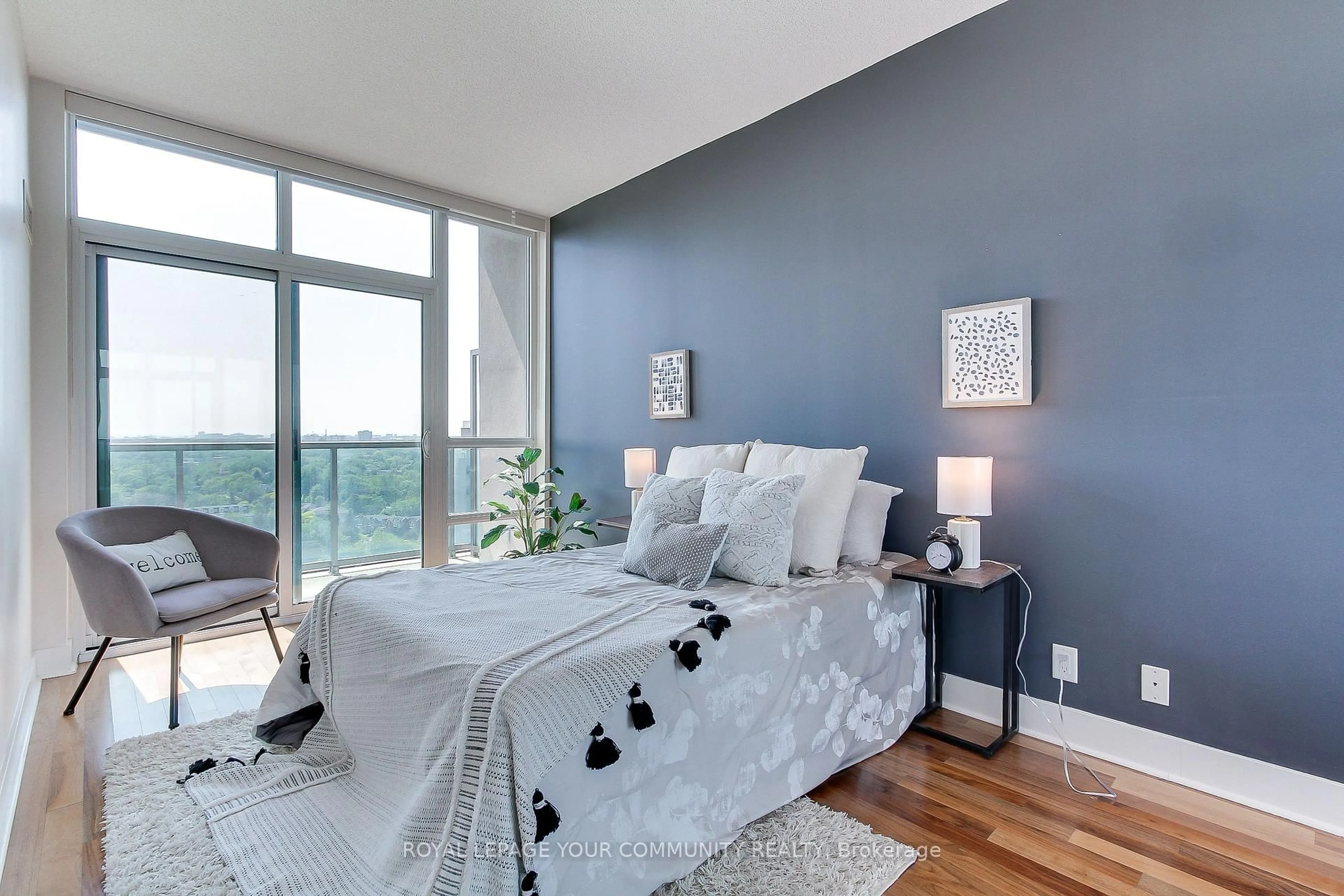Bedroom with bed, unknown for 26 Norton Ave #PH 10, Toronto Ontario M2N 0H6
