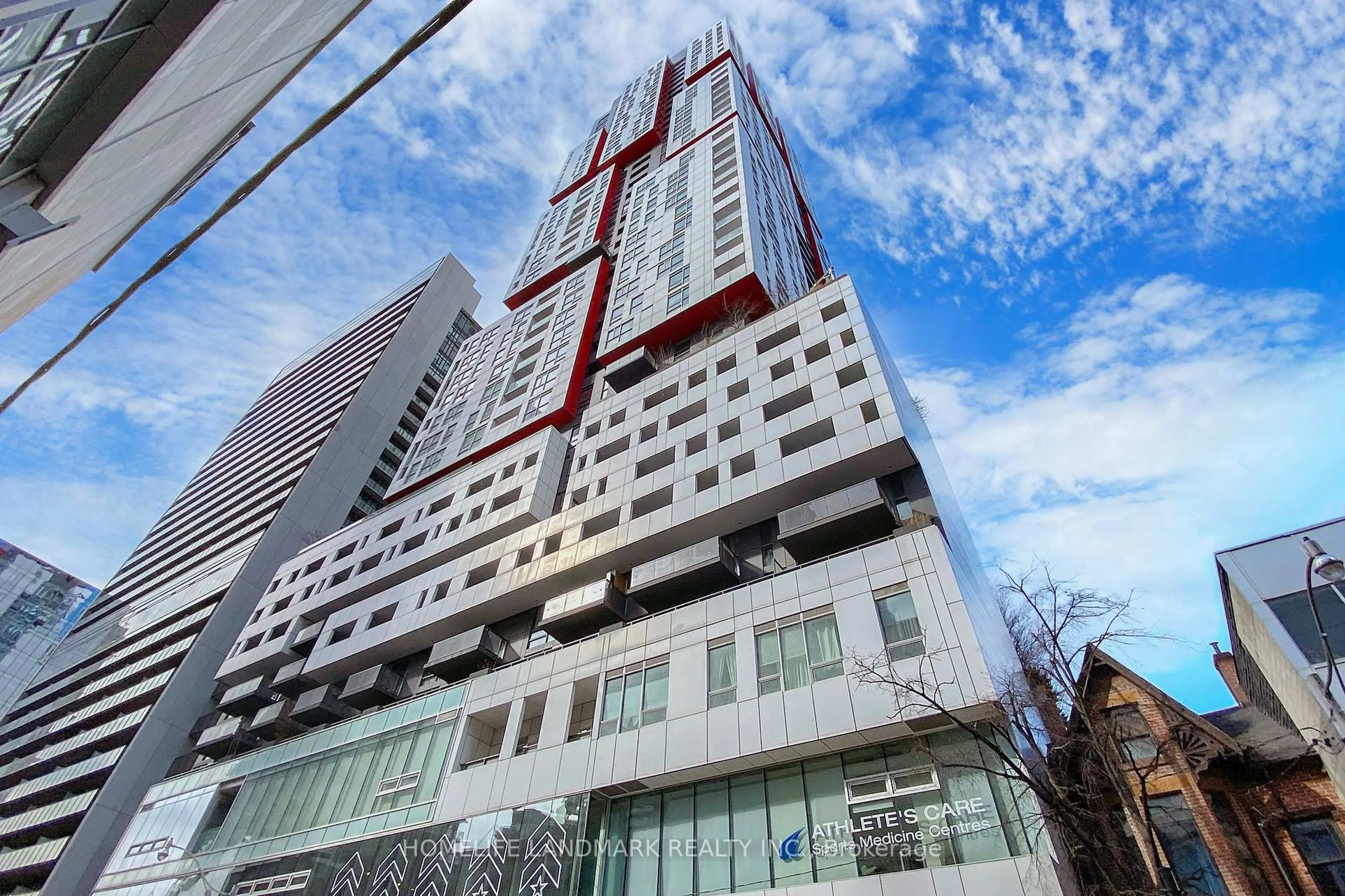 Indoor foyer for 318 Richmond St #506, Toronto Ontario M5V 0B4