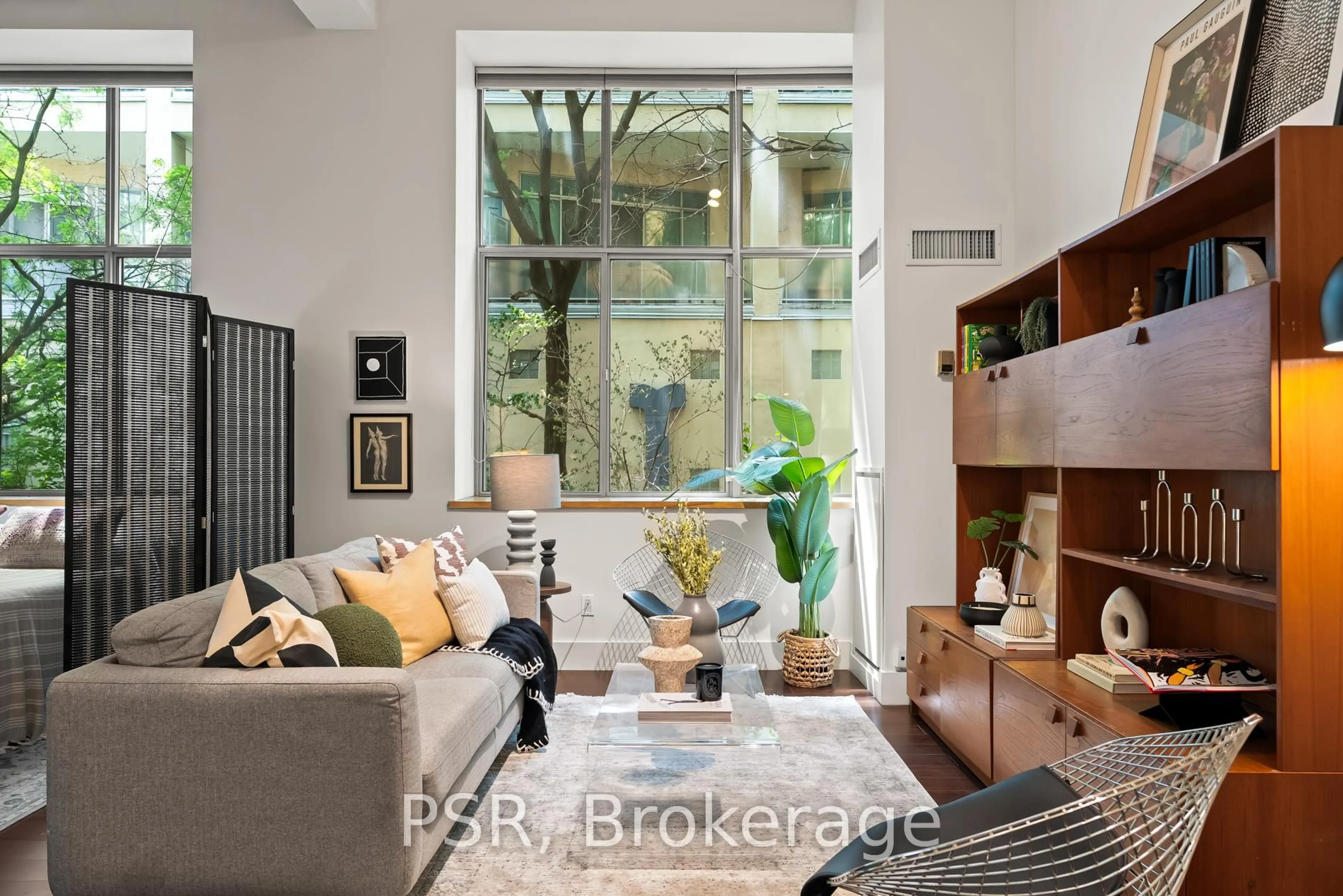 Living room with furniture, unknown for 21 Nassau St #202, Toronto Ontario M5T 3K6