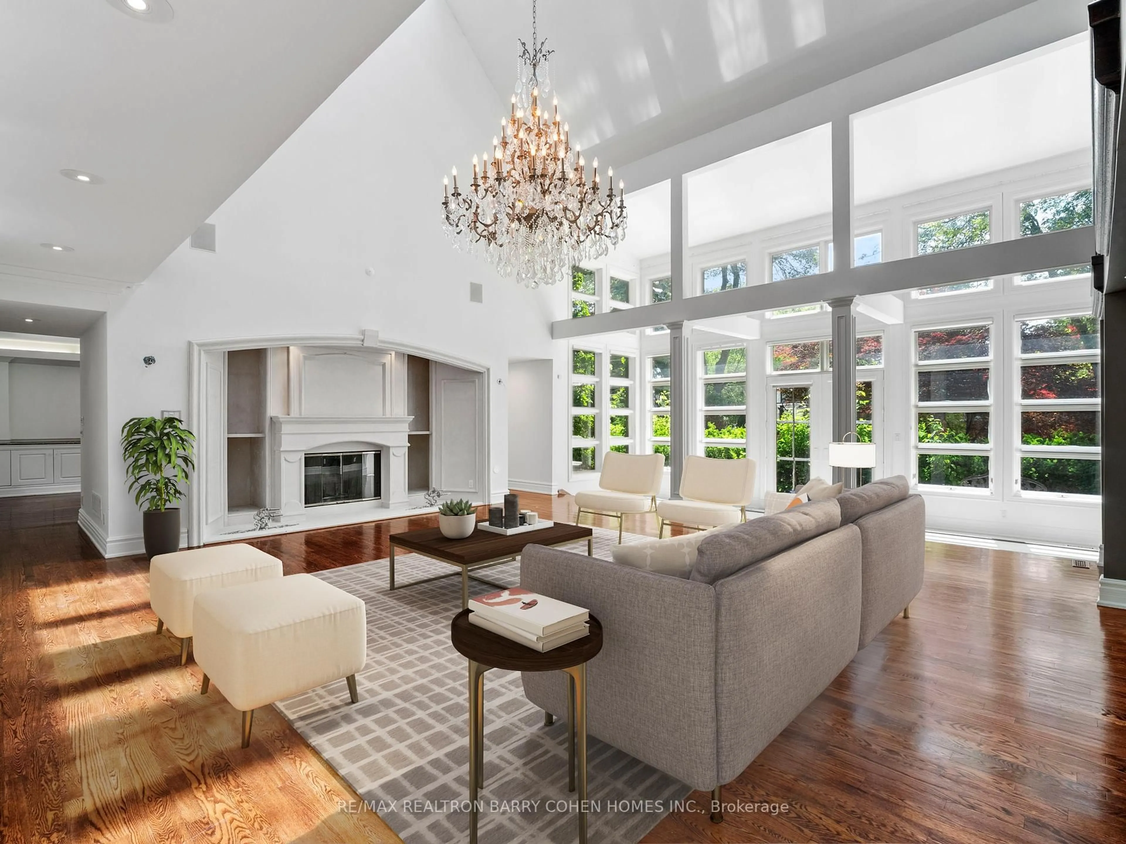 Living room with furniture, unknown for 40 Old Colony Rd, Toronto Ontario M2L 2K1