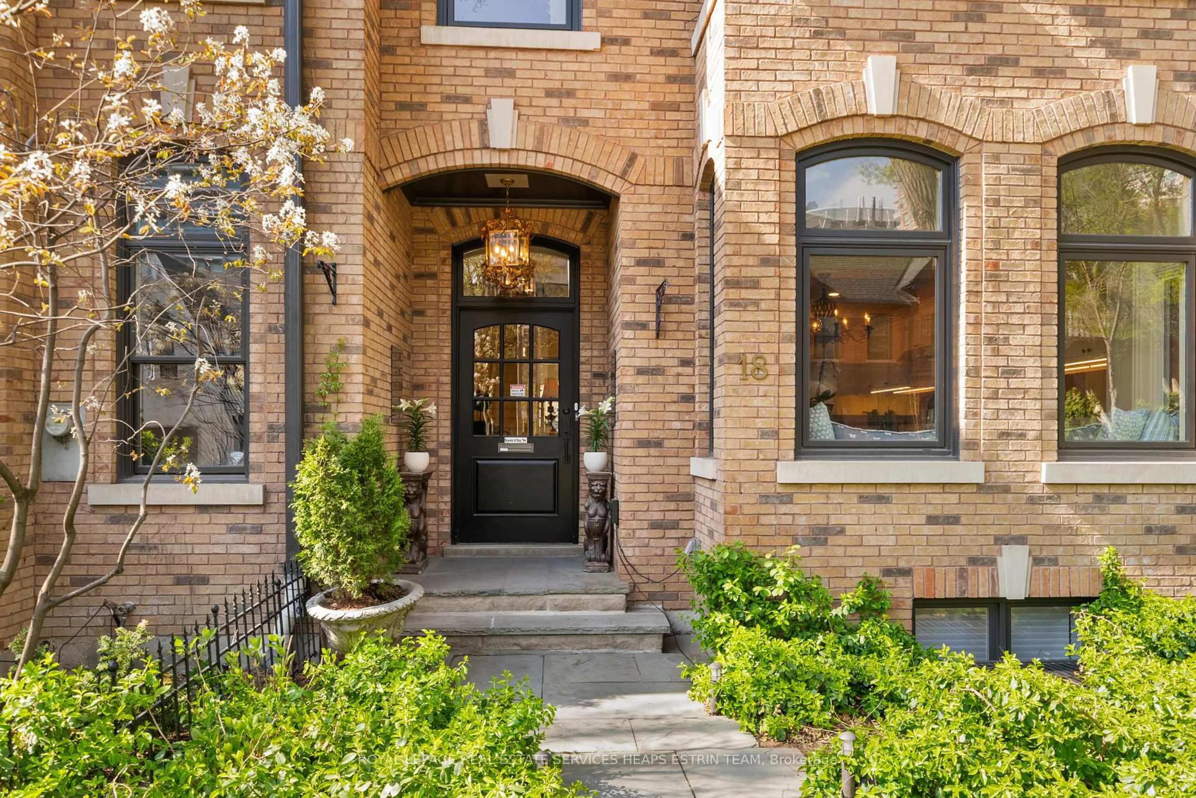 Home with brick exterior material, street for 18 Lowther Ave, Toronto Ontario M5R 1C6