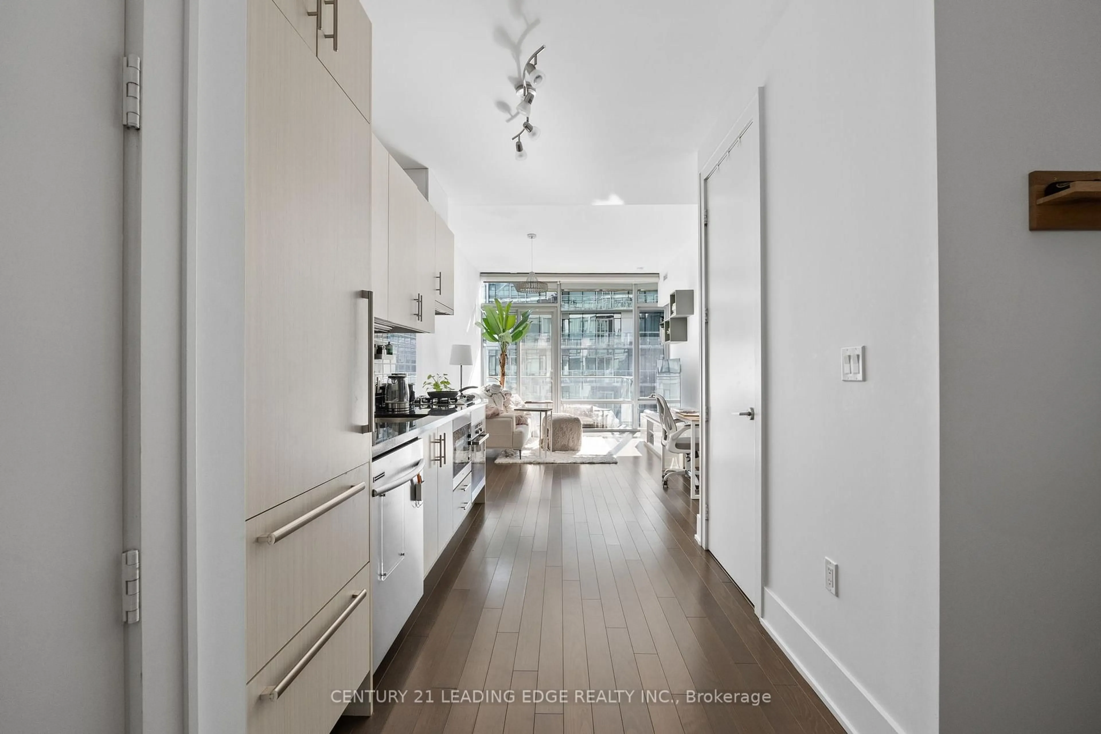 Contemporary kitchen, unknown for 39 Queens Quay #828, Toronto Ontario M5E 0A5