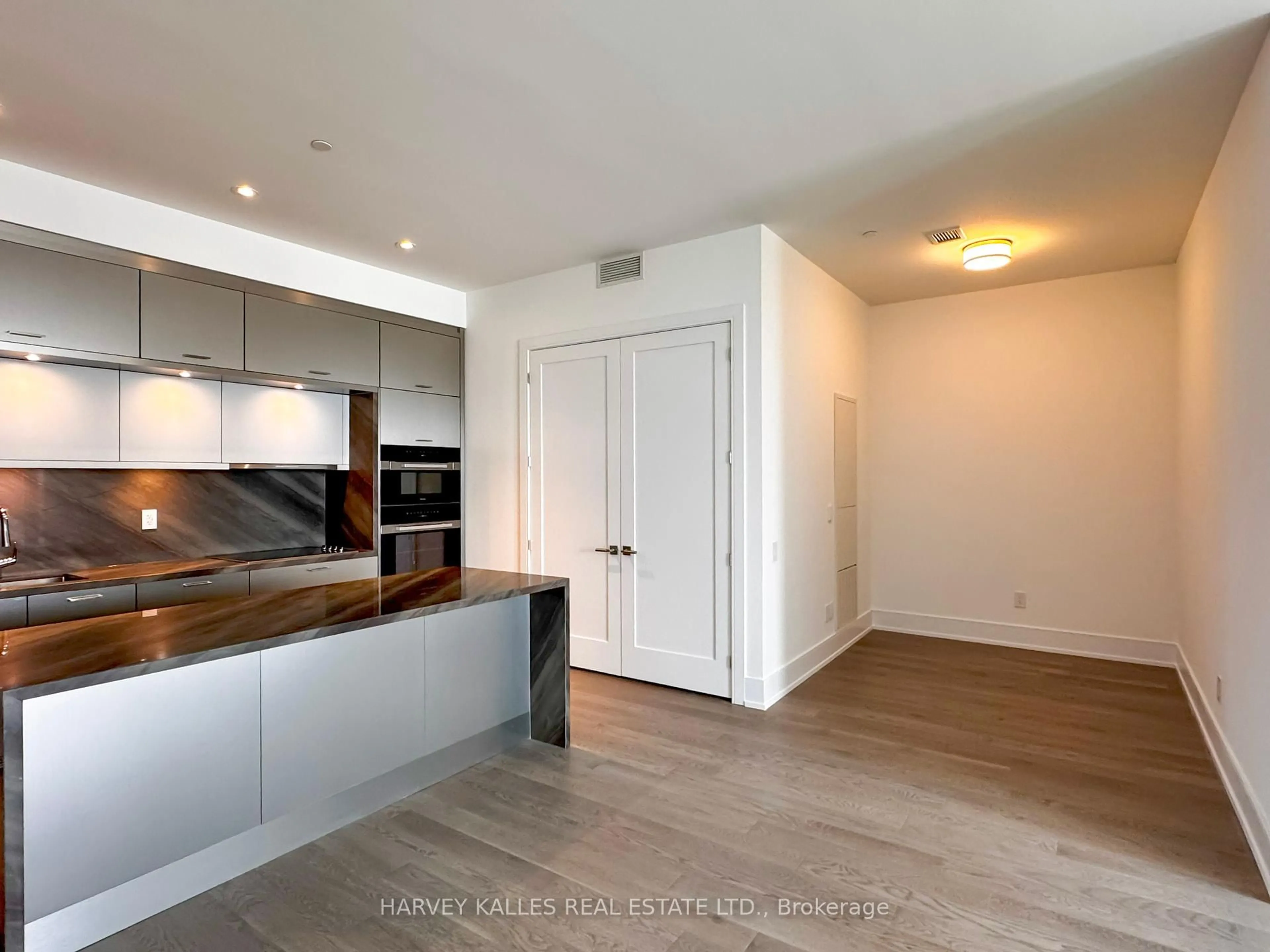 Unknown for 155 Merchants Wharf #701, Toronto Ontario A1A 1A1
