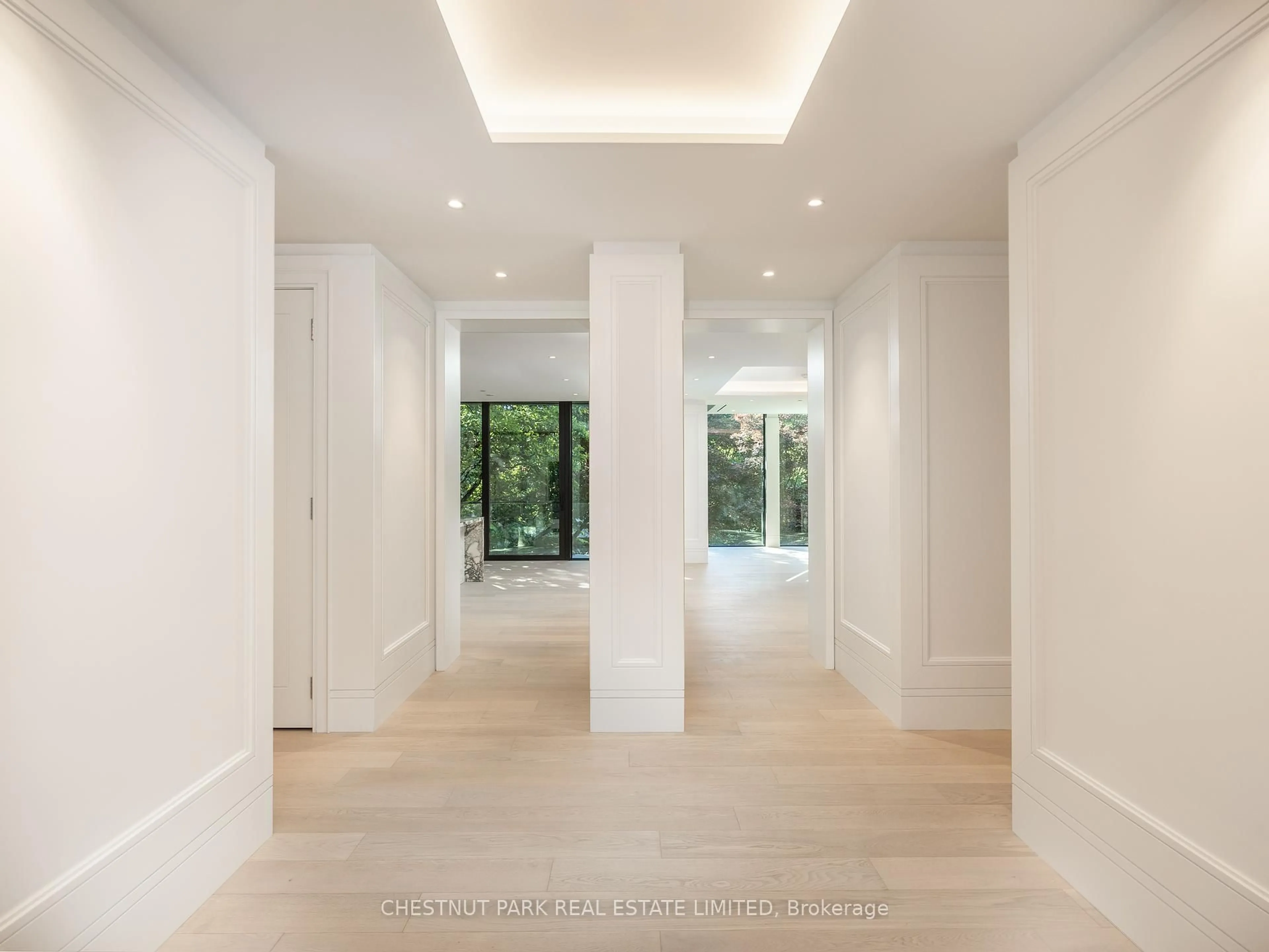 Indoor foyer for 7 Dale Ave #205, Toronto Ontario M4W 1K2