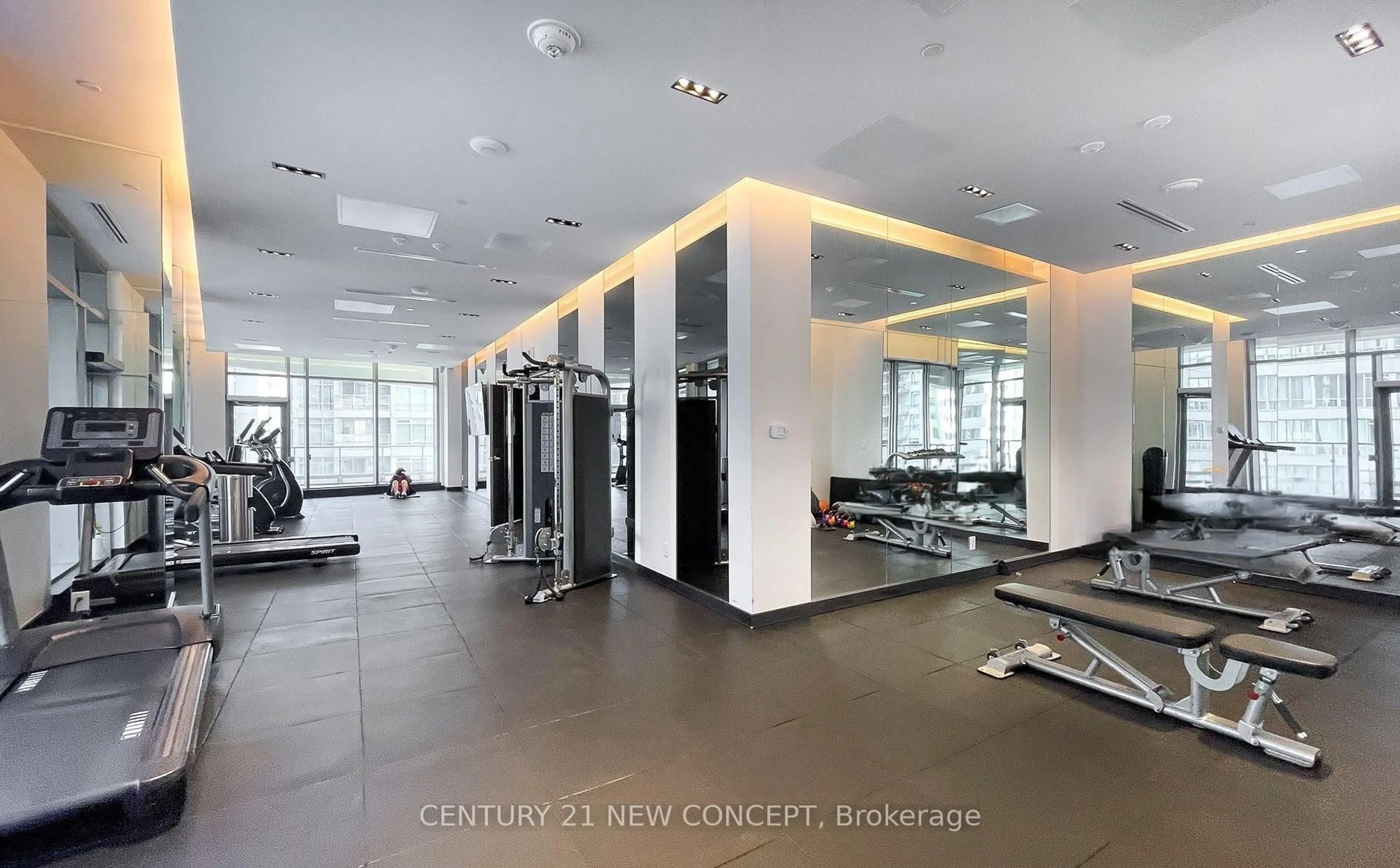 Gym or fitness room for 2221 Yonge St #1408, Toronto Ontario M4S 0B8