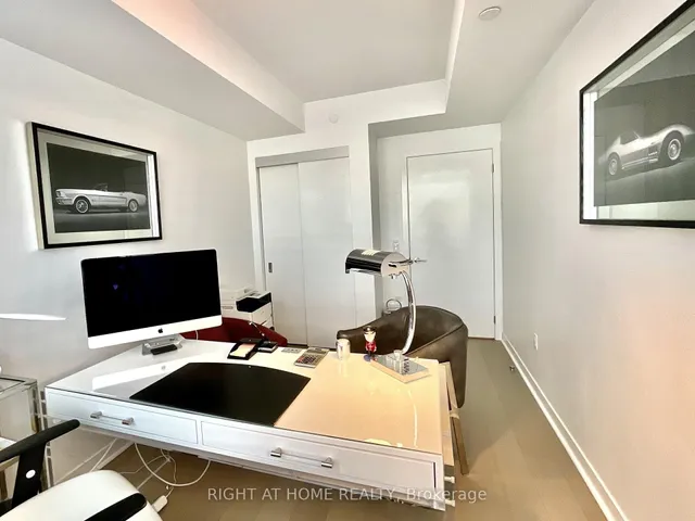 Additional image 21 of 501 Adelaide St Unit 802