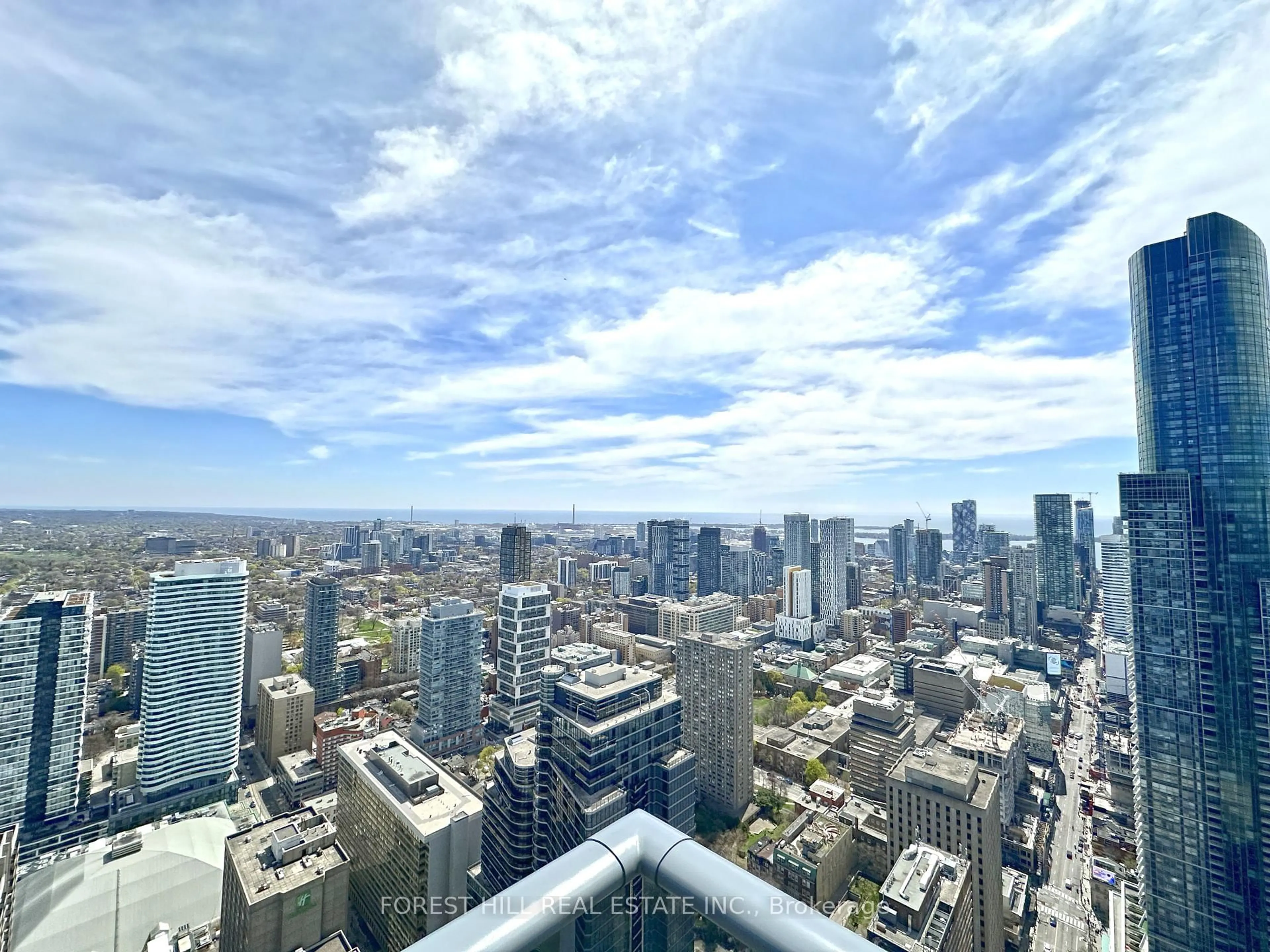 A pic of a room for 7 Grenville St #5610, Toronto Ontario M4Y 0E9
