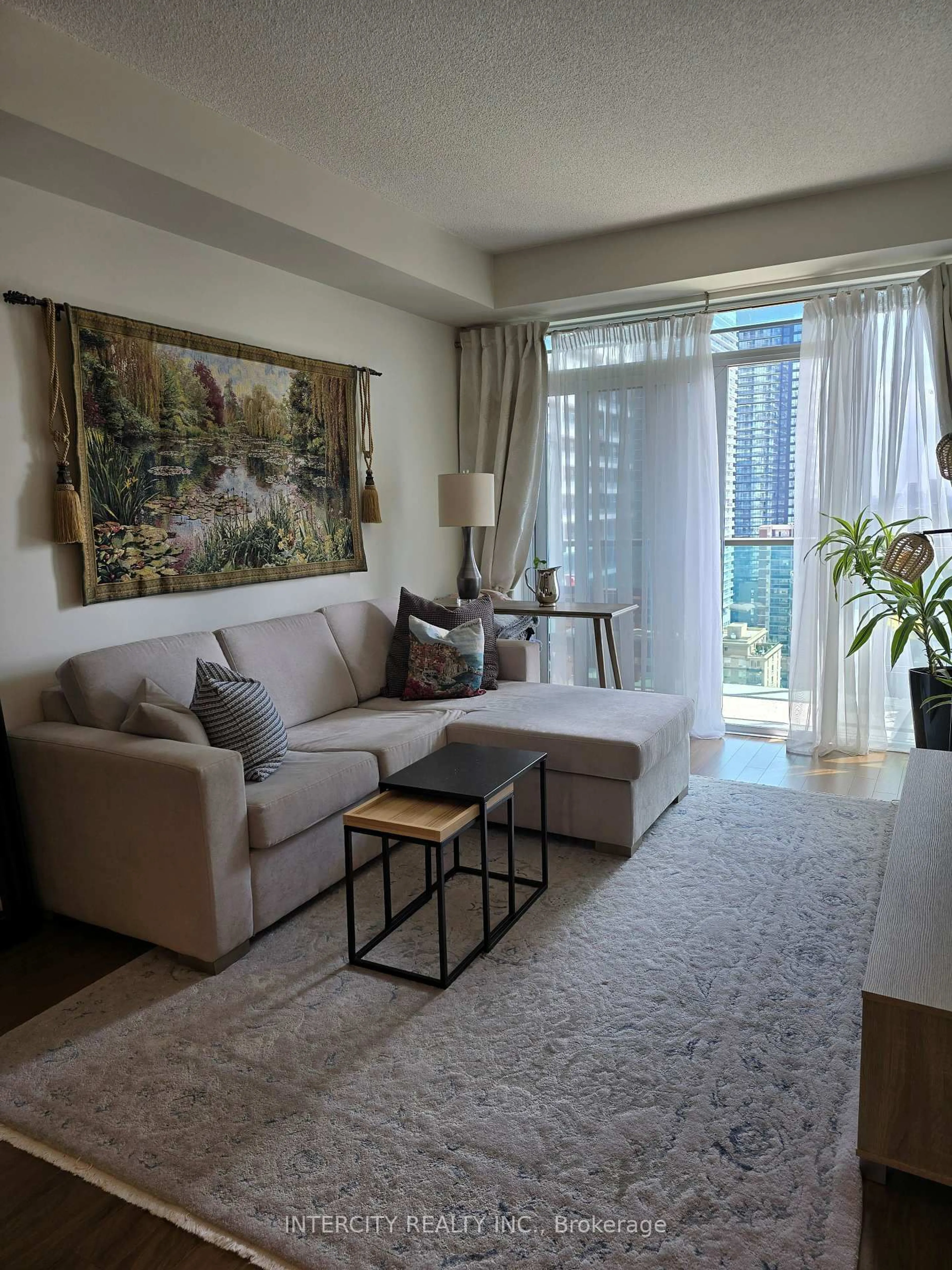 Living room with furniture, unknown for 70 Roehampton Ave #1612, Toronto Ontario M4P 1R2