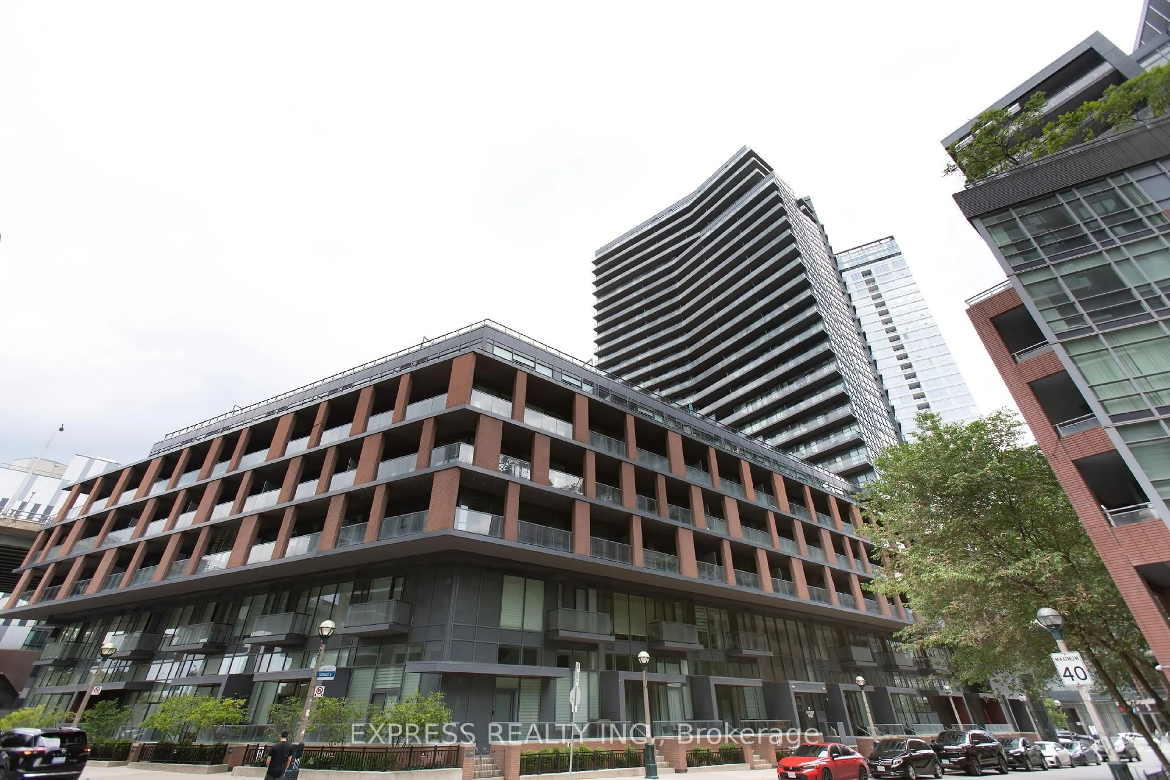 Patio, building for 20 Bruyeres Mews #2312, Toronto Ontario M5V 0G8