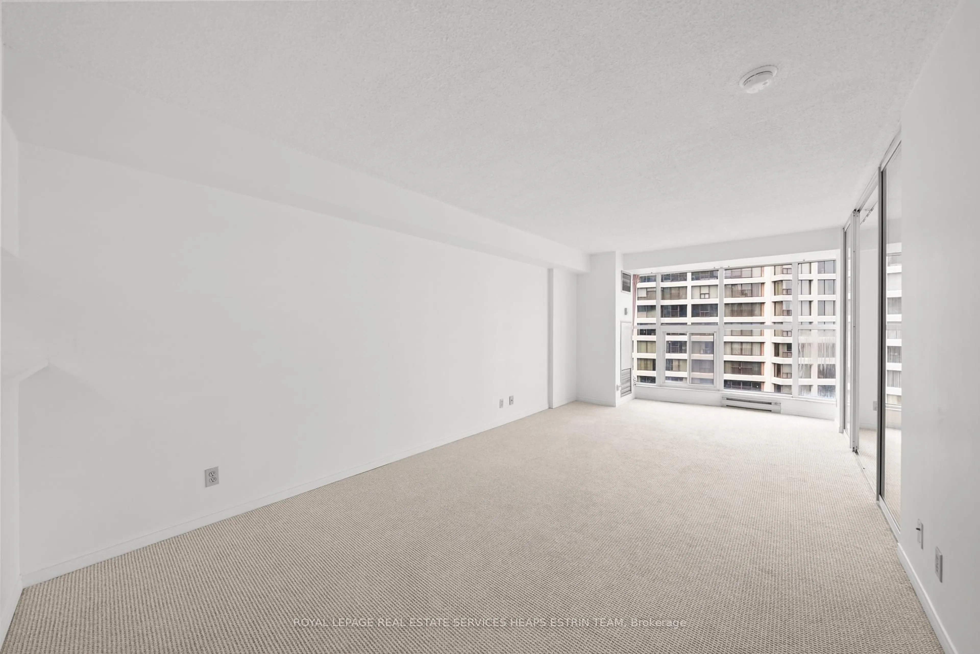 A pic of a room for 77 Harbour Sq #3504, Toronto Ontario M5J 2S2