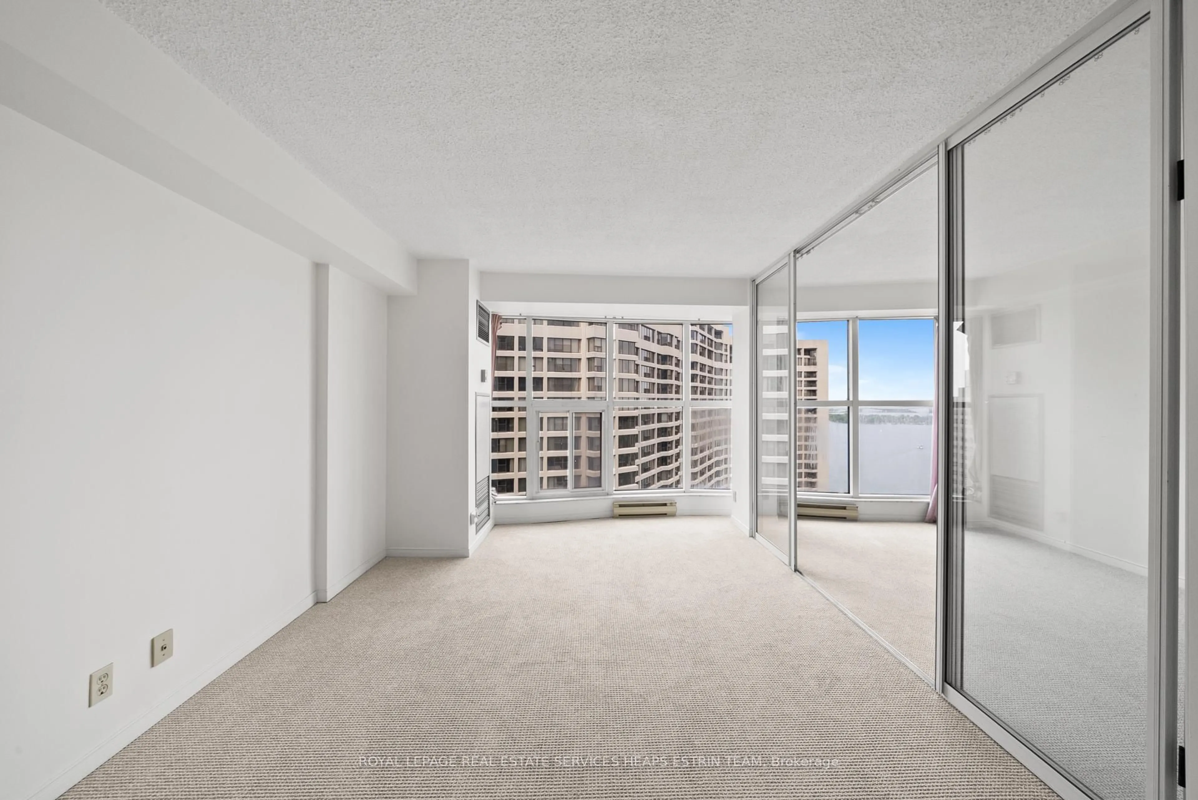 A pic of a room for 77 Harbour Sq #3504, Toronto Ontario M5J 2S2