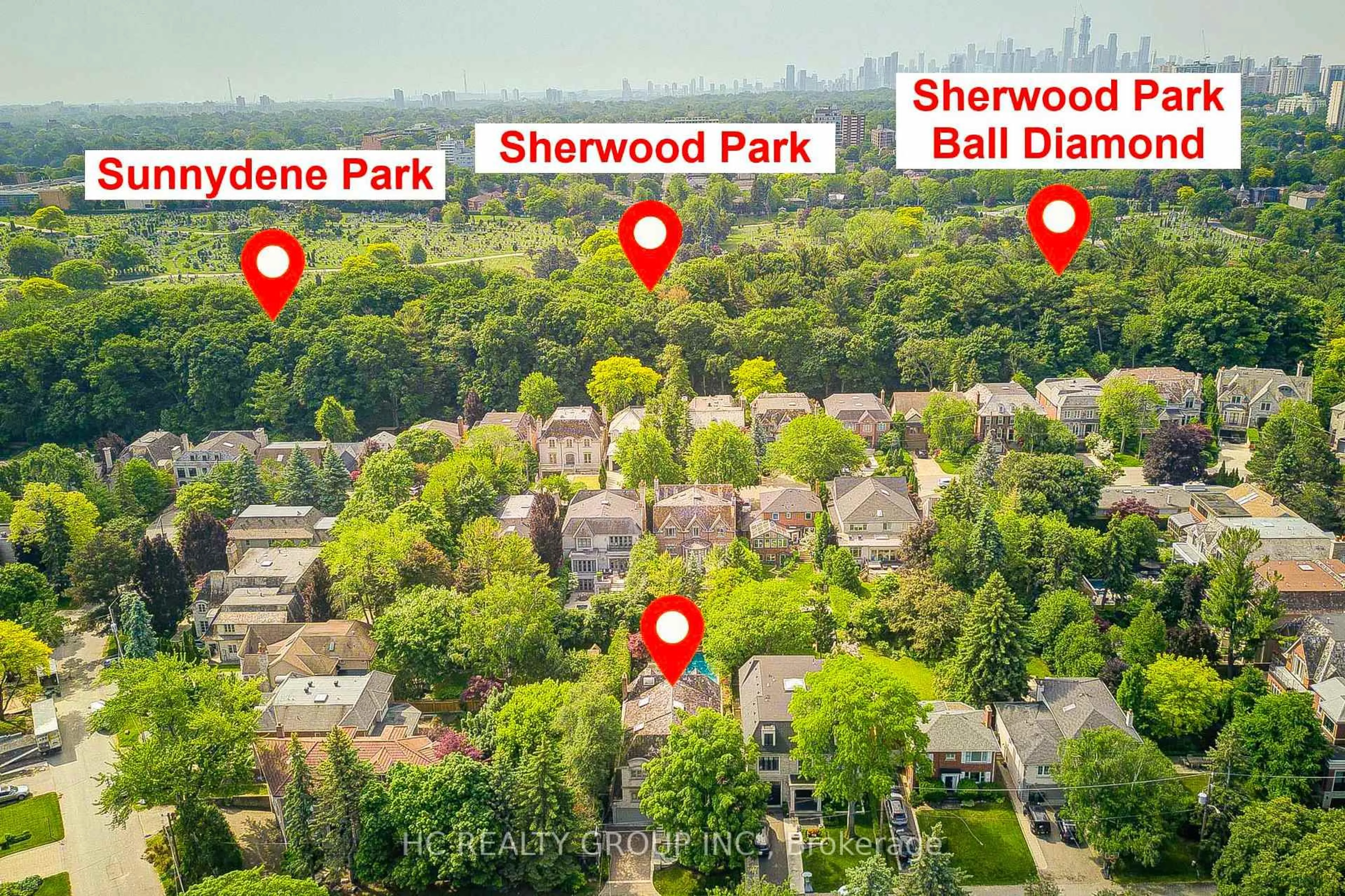 A pic from outside/outdoor area/front of a property/back of a property/a pic from drone, unknown for 17 Blanchard Rd, Toronto Ontario M4N 3M1