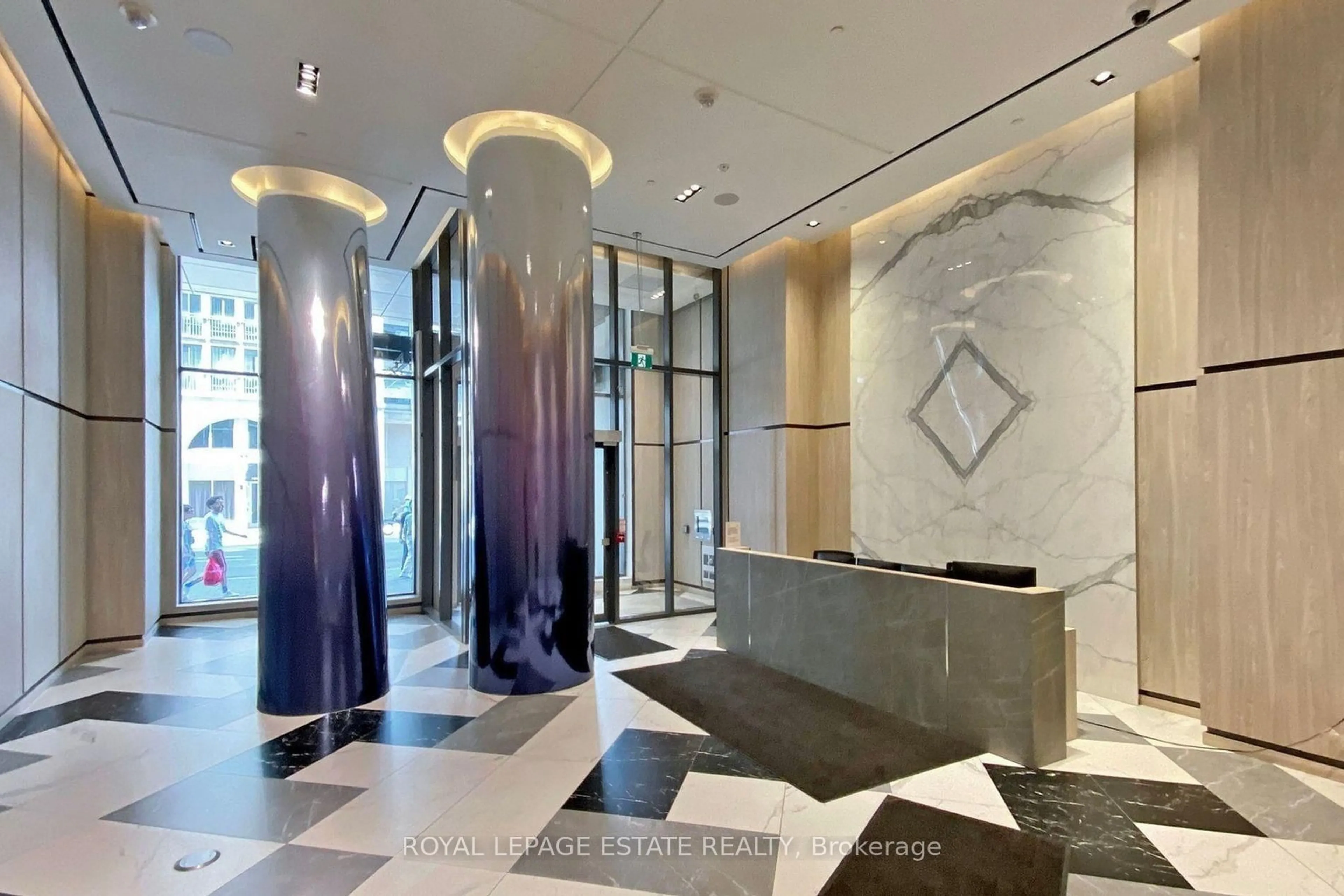Lobby for 395 Bloor St #2805, Toronto Ontario M4W 0B4