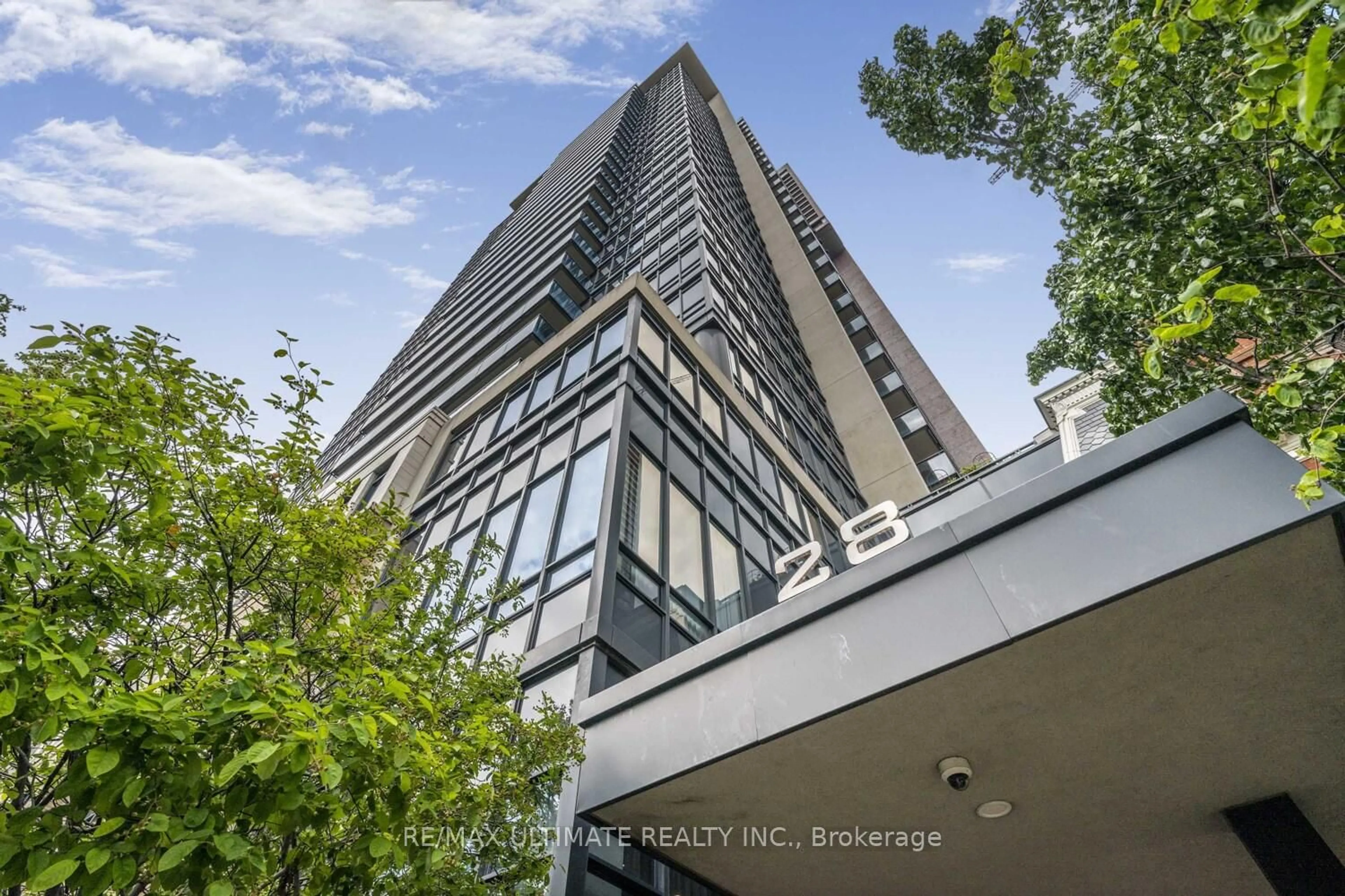Indoor foyer for 28 Linden St #404, Toronto Ontario M4Y 0A4