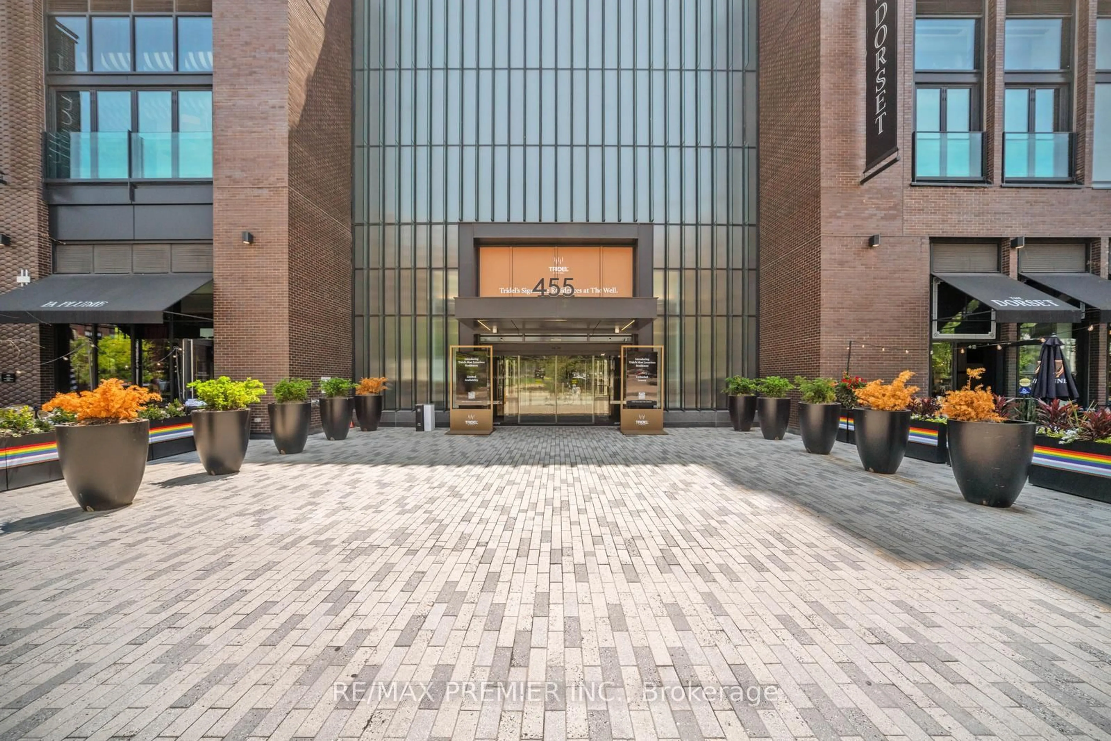 Unknown for 455 Wellington St #301, Toronto Ontario M5V 0V8