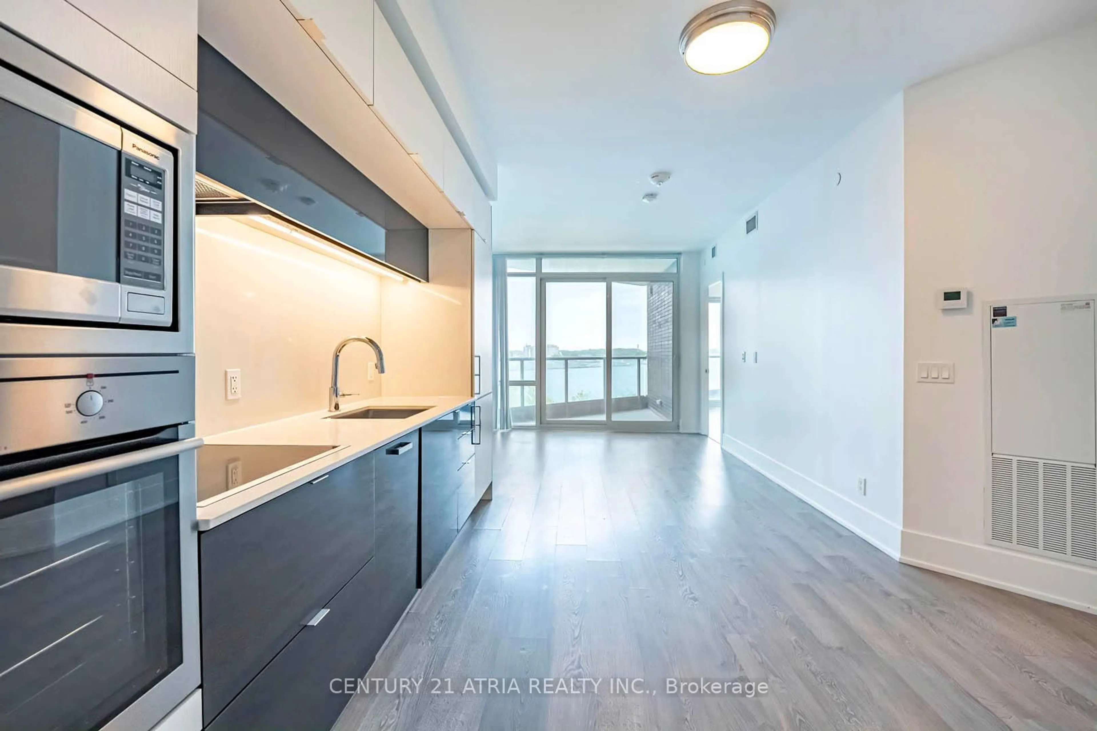 Open concept kitchen, unknown for 1 Edgewater Dr #505, Toronto Ontario M5A 0L1