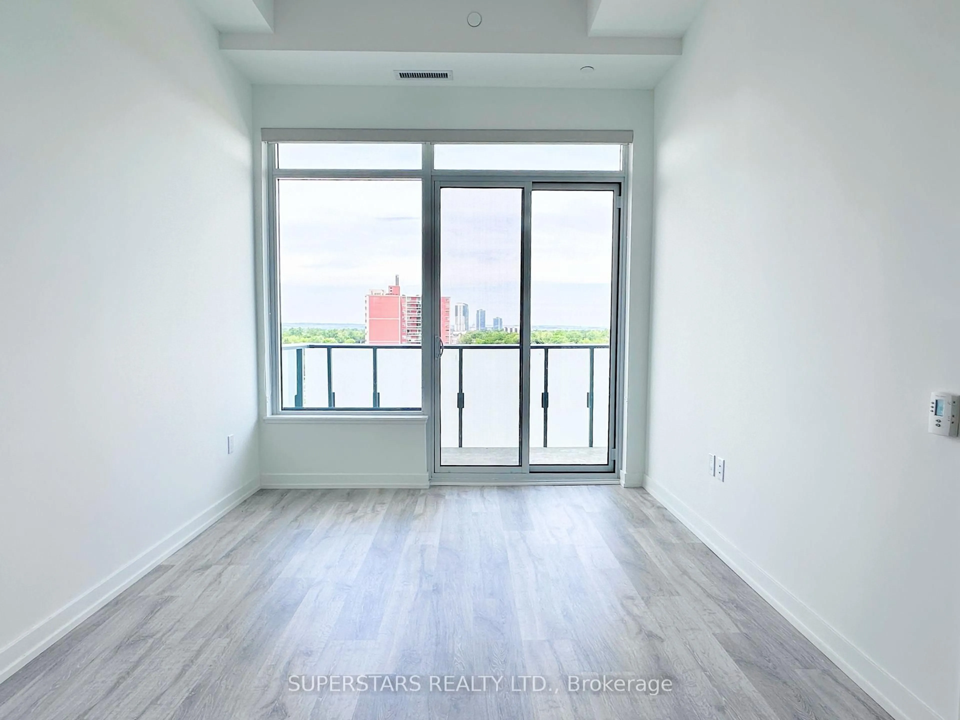 A pic of a room for 7 golden lion Hts #N902, Toronto Ontario M2M 0C1