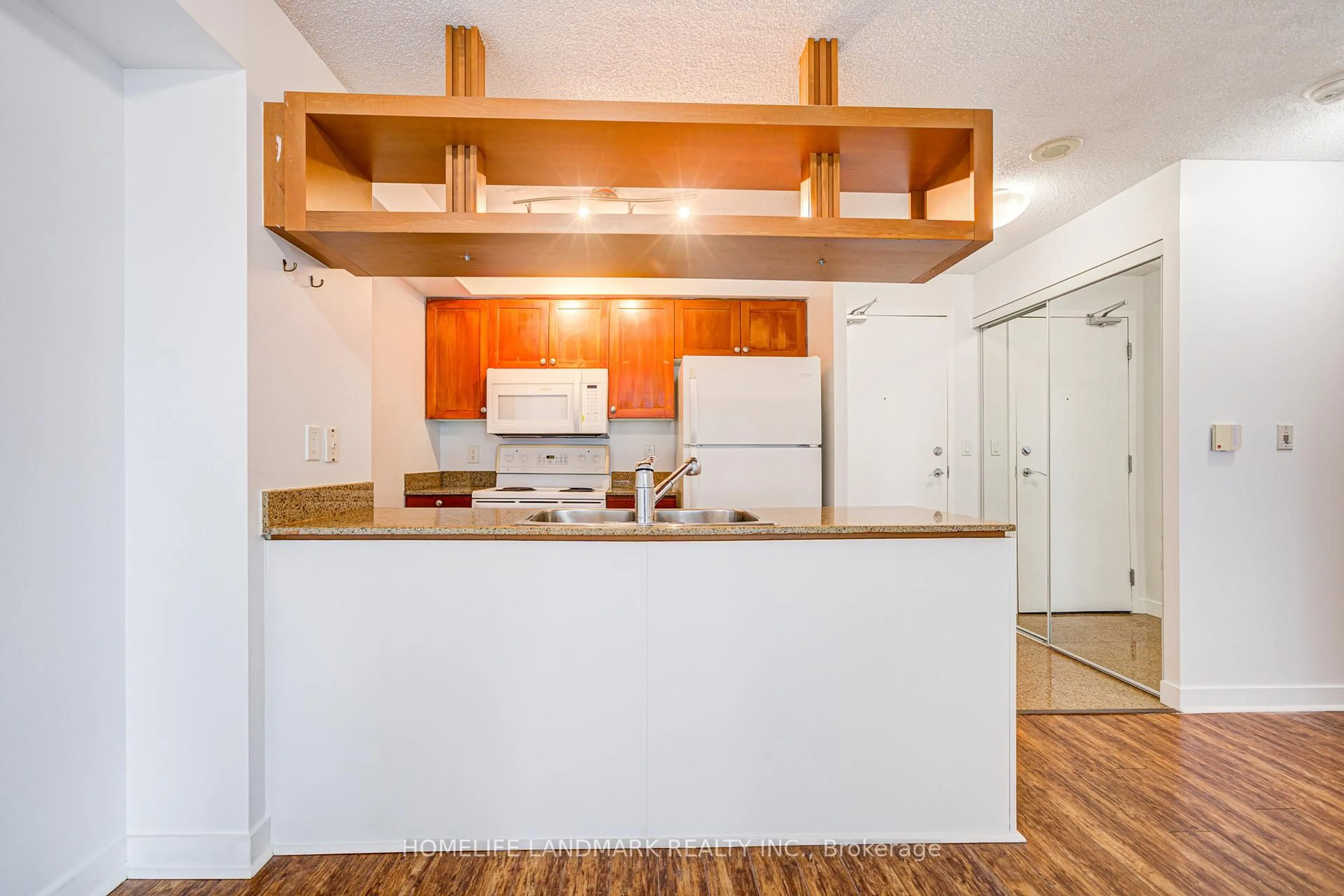 Standard kitchen, wood/laminate floor for 81 Navy Wharf Crt #2807, Toronto Ontario M5V 3S2