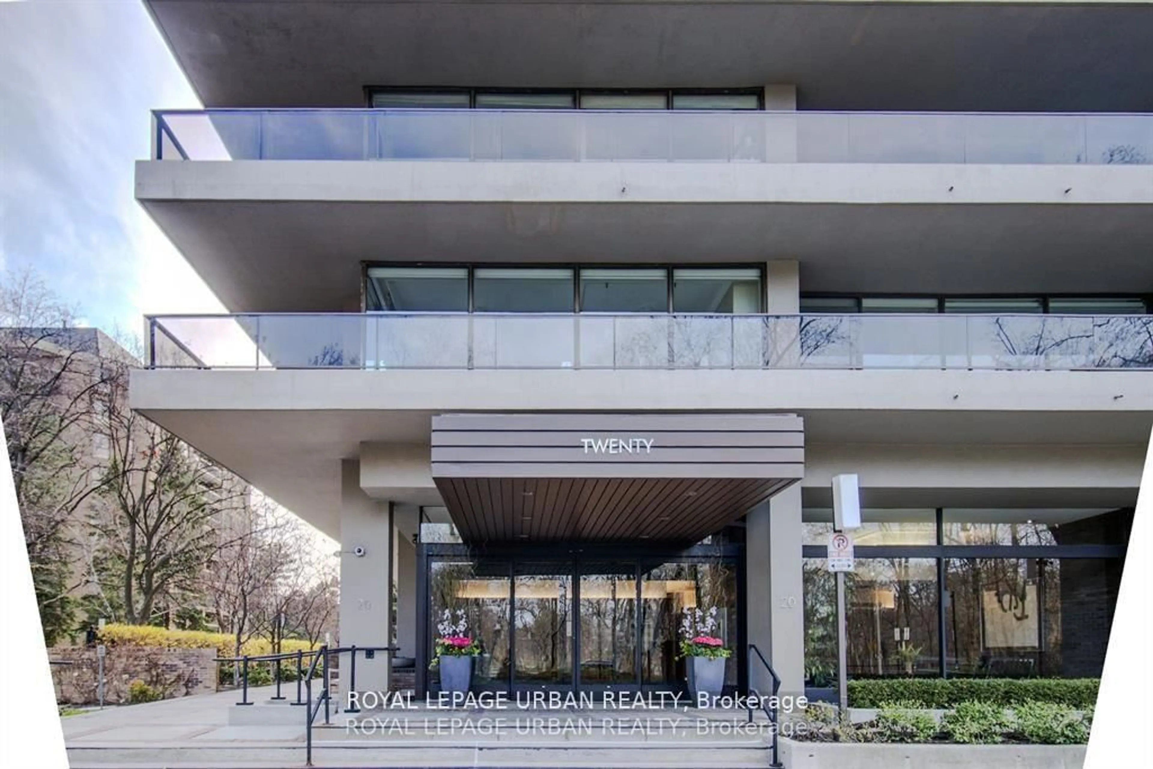 Indoor foyer for 20 Avoca Ave #1502/03, Toronto Ontario M4T 2B8