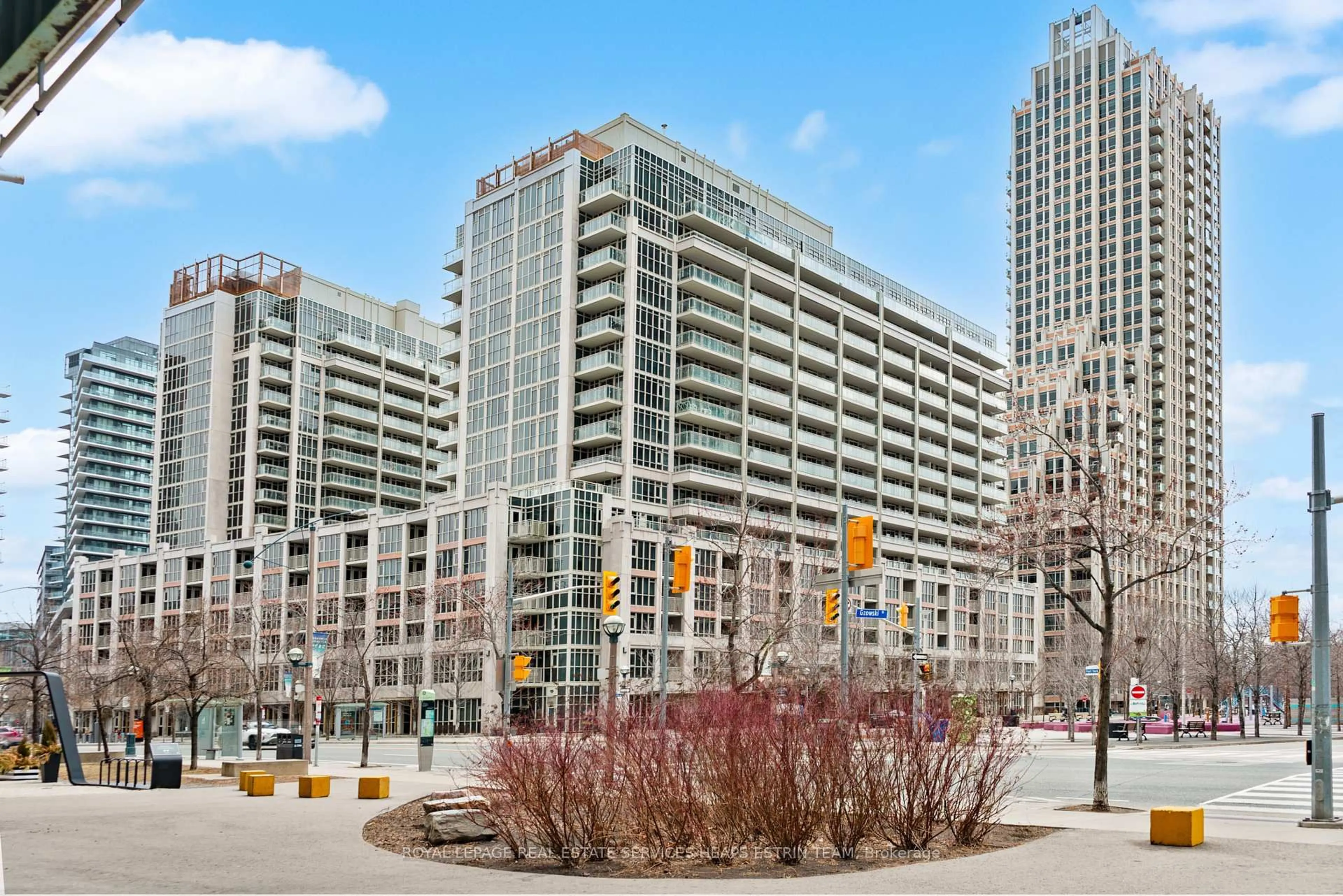 Unknown for 35 Bastion St #825, Toronto Ontario M5V 0C2