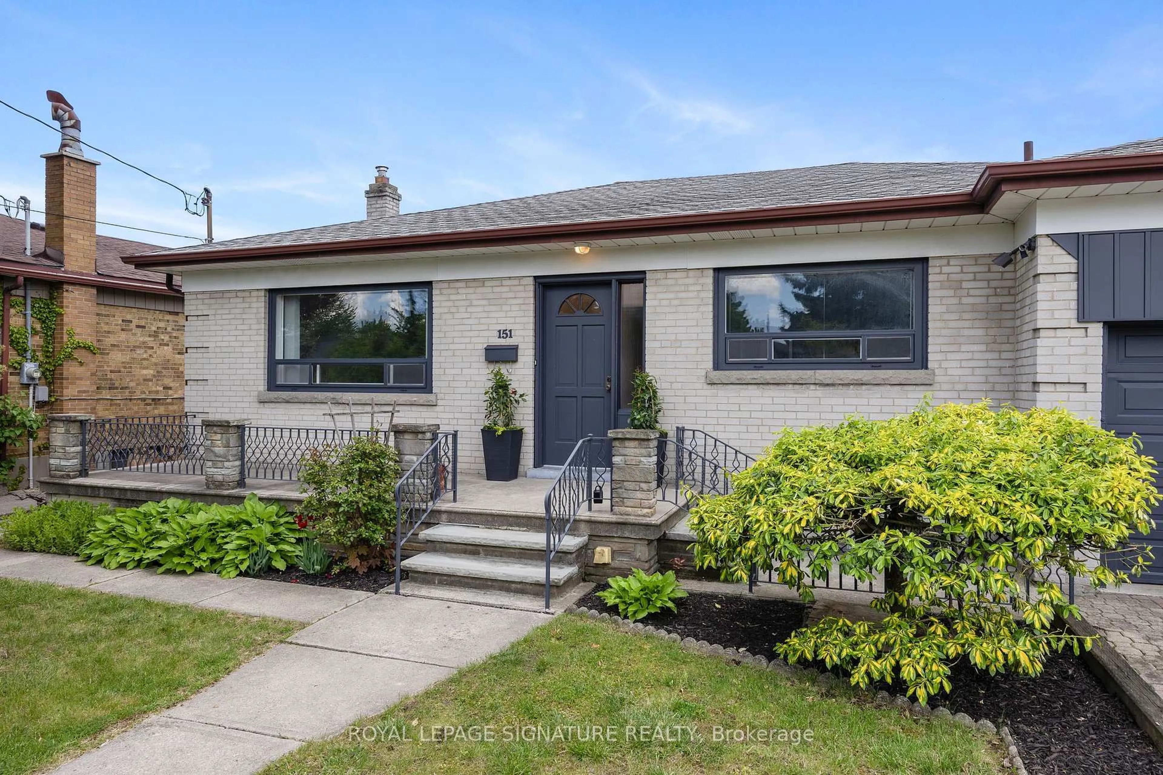 Home with vinyl exterior material, street for 151 Ranee Ave, Toronto Ontario M6A 1N3
