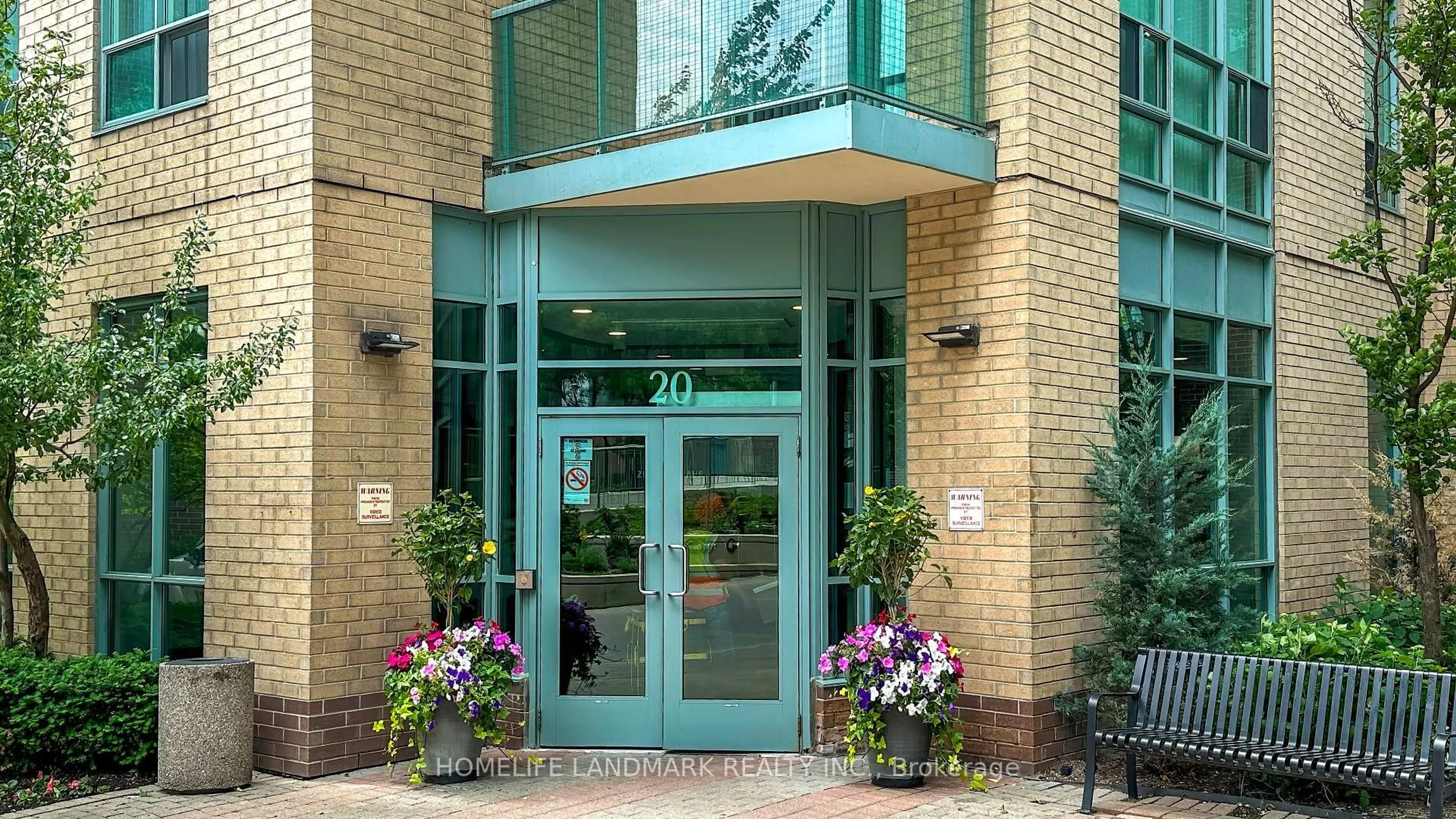 Indoor foyer for 20 Olive Ave #512, Toronto Ontario M2N 7G5