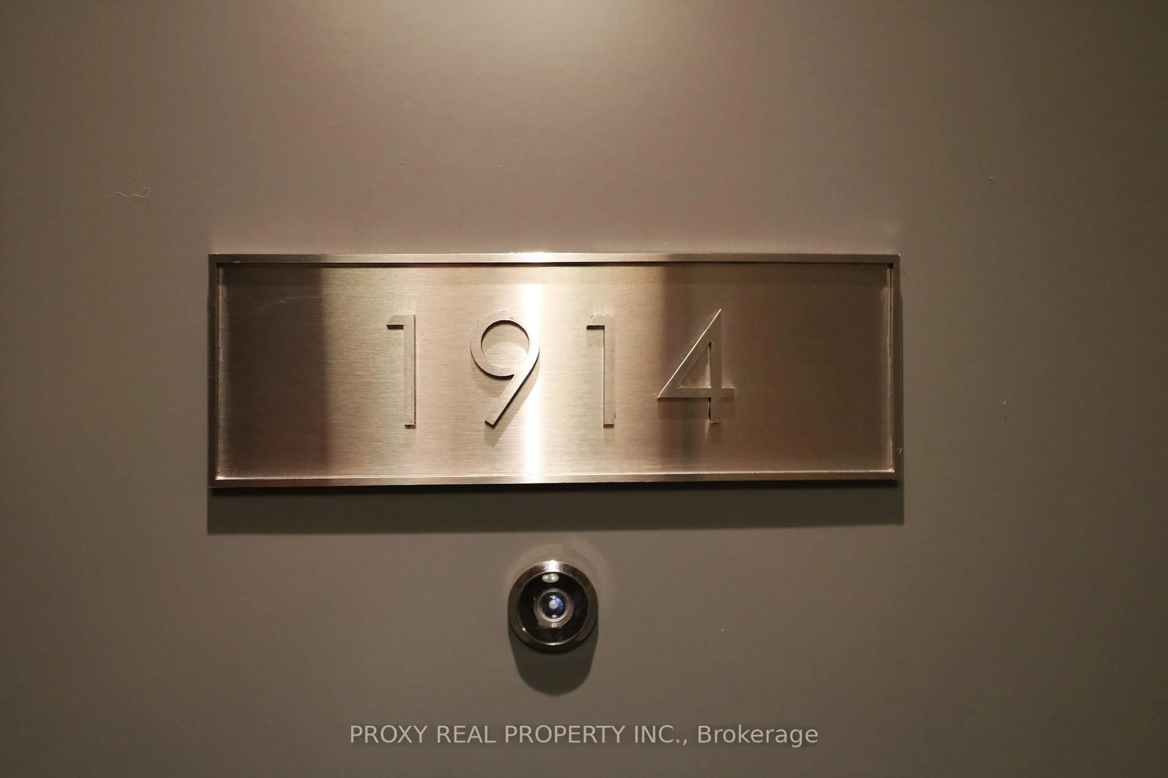 Indoor entryway for 155 Yorkville Ave #1914, Toronto Ontario M5R 0B4