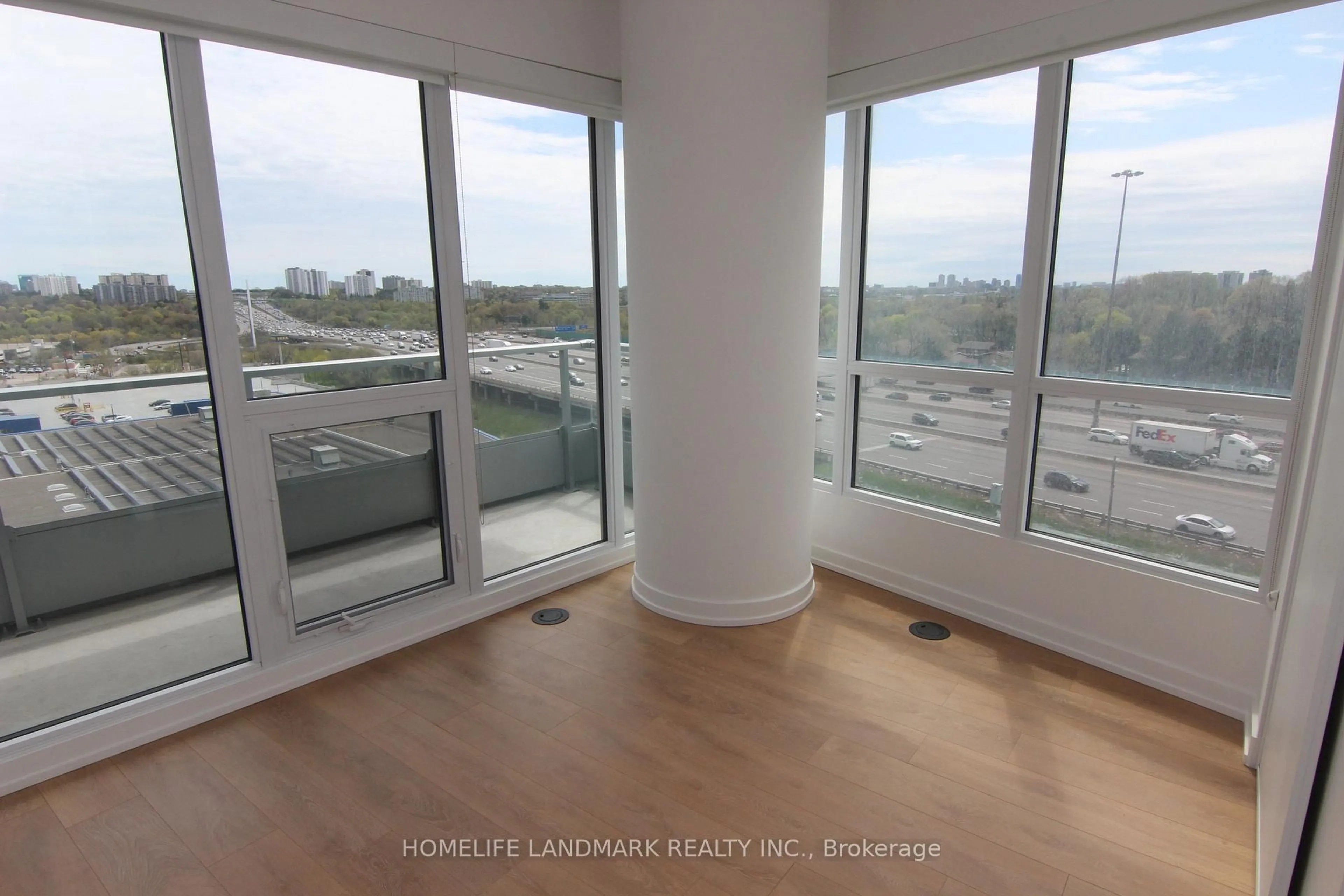 A pic of a room for 117 Mcmahon Dr #702, Toronto Ontario M2K 0E4