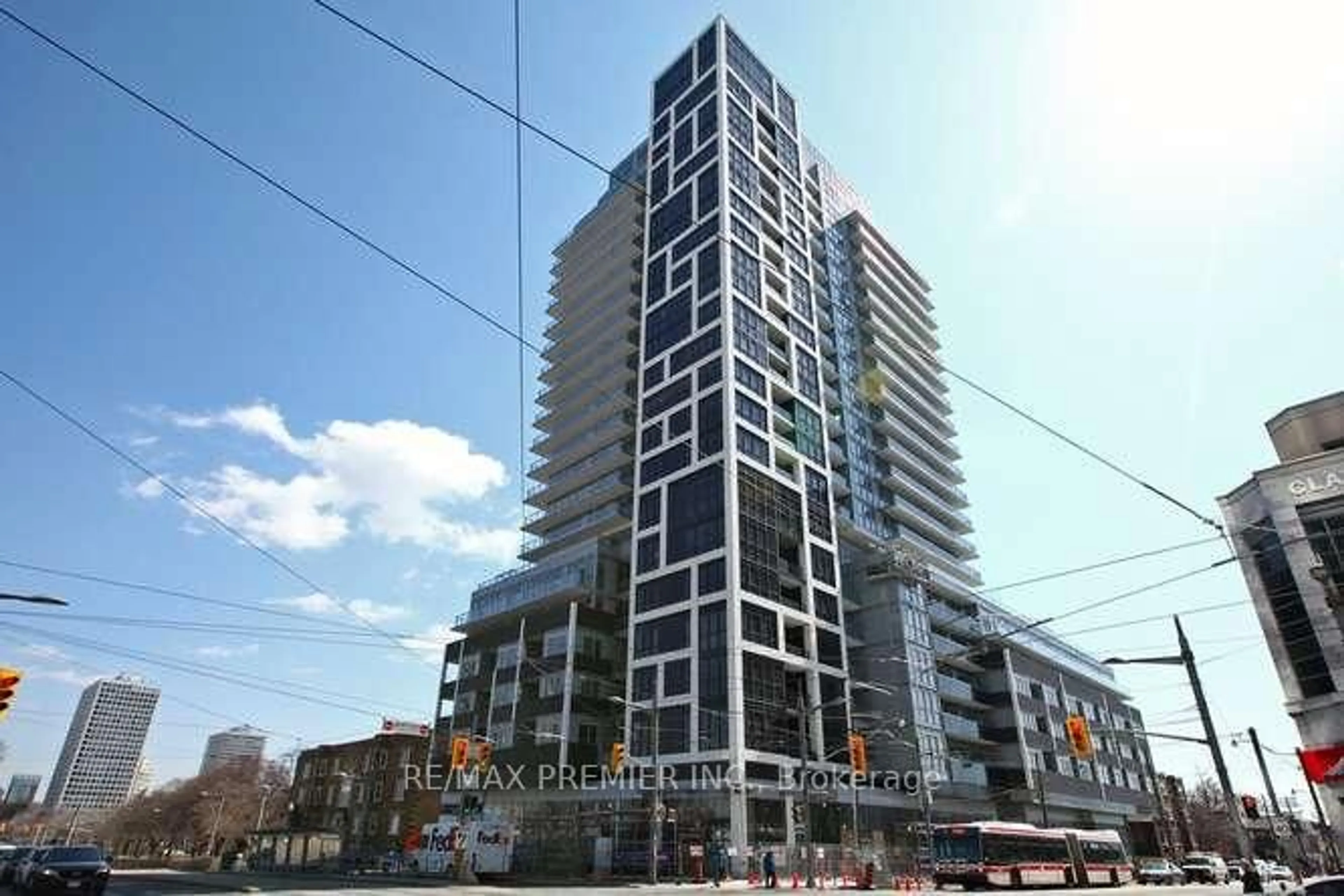 Unknown for 501 St Clair Ave #320, Toronto Ontario M5P 0A2