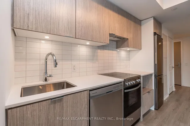 Additional property image - 395 Bloor St Unit 2201