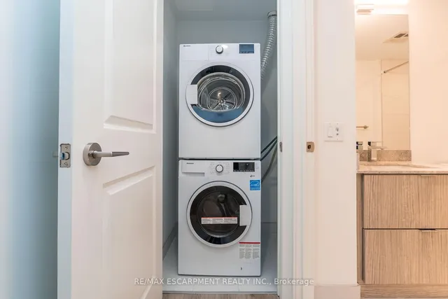 Property image - 395 Bloor St Unit 2201