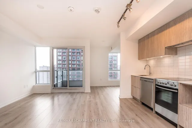 Additional property image - 395 Bloor St Unit 2201