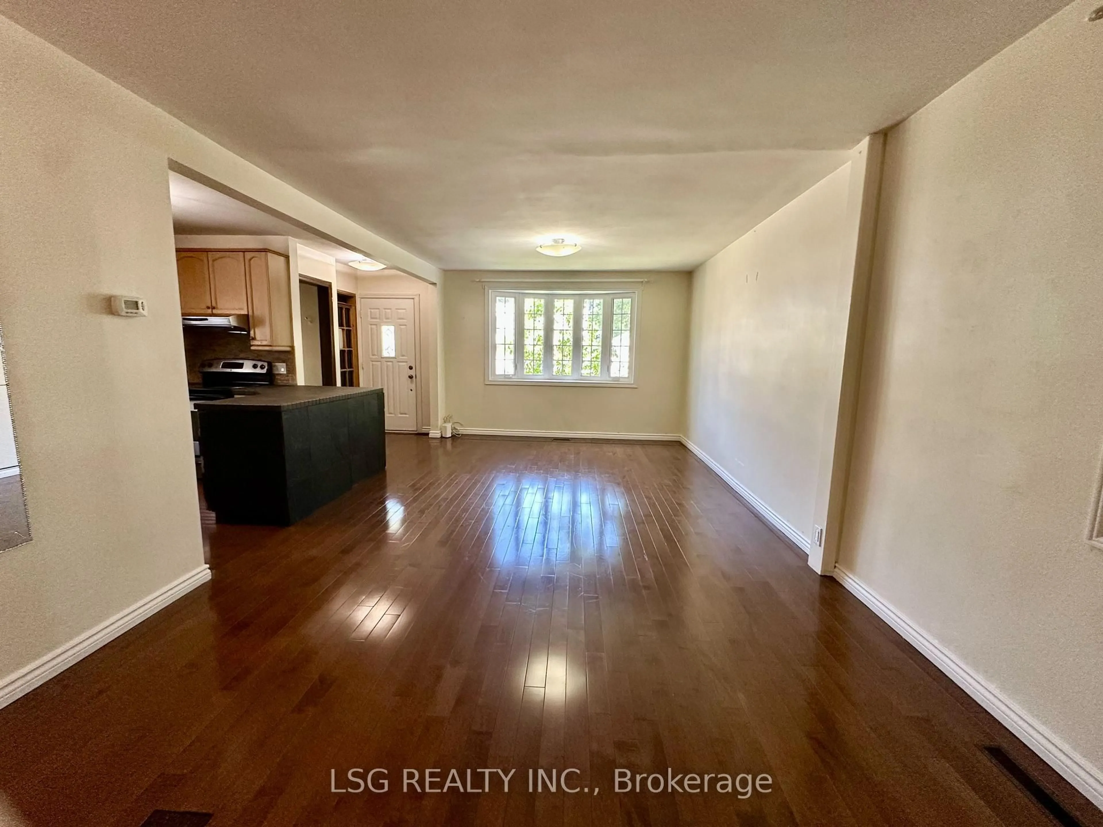 A pic of a room for 107 Elmhurst Ave, Toronto Ontario M2N 1R7