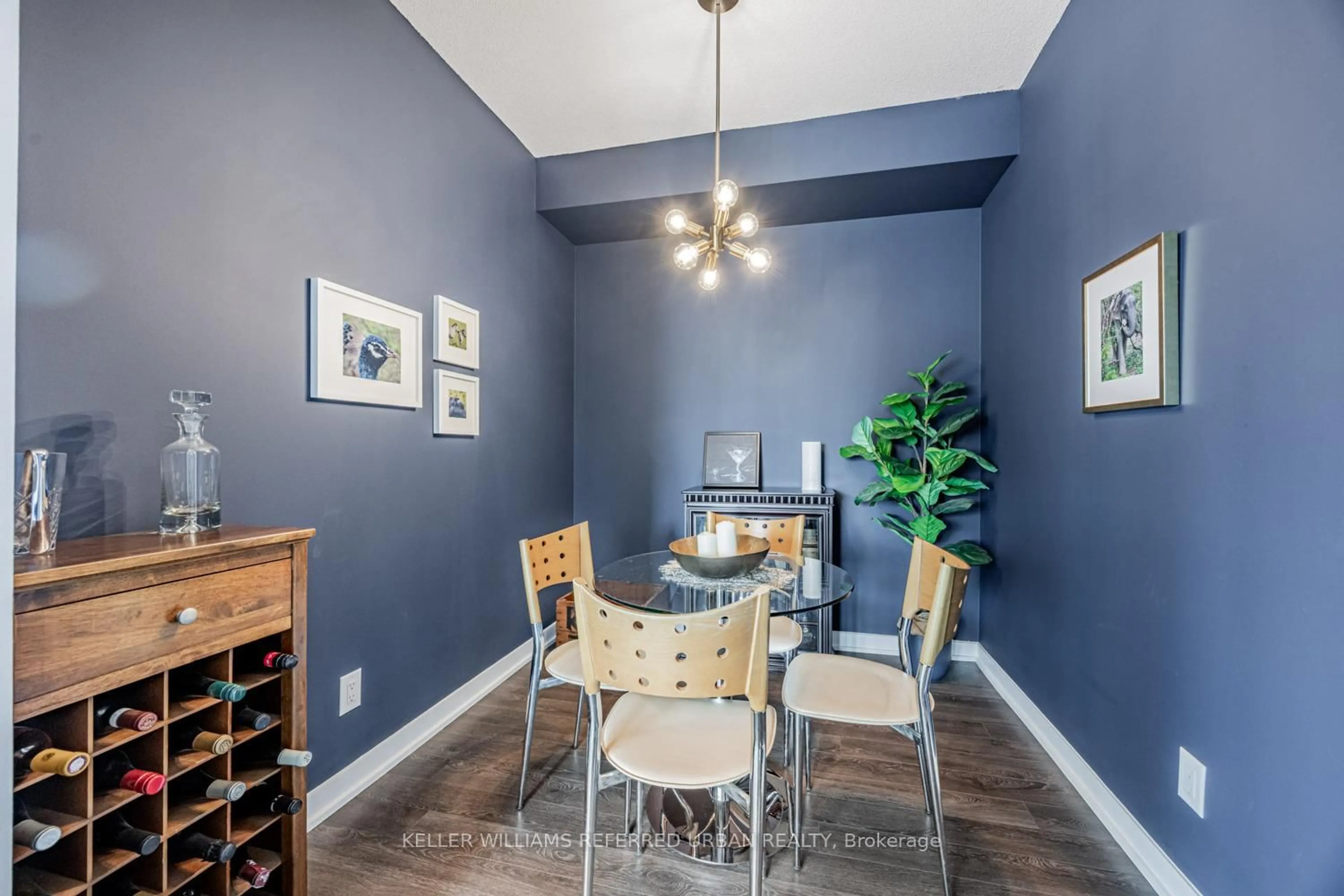 Dining room, unknown for 225 Sackville St #704, Toronto Ontario M5A 0B9
