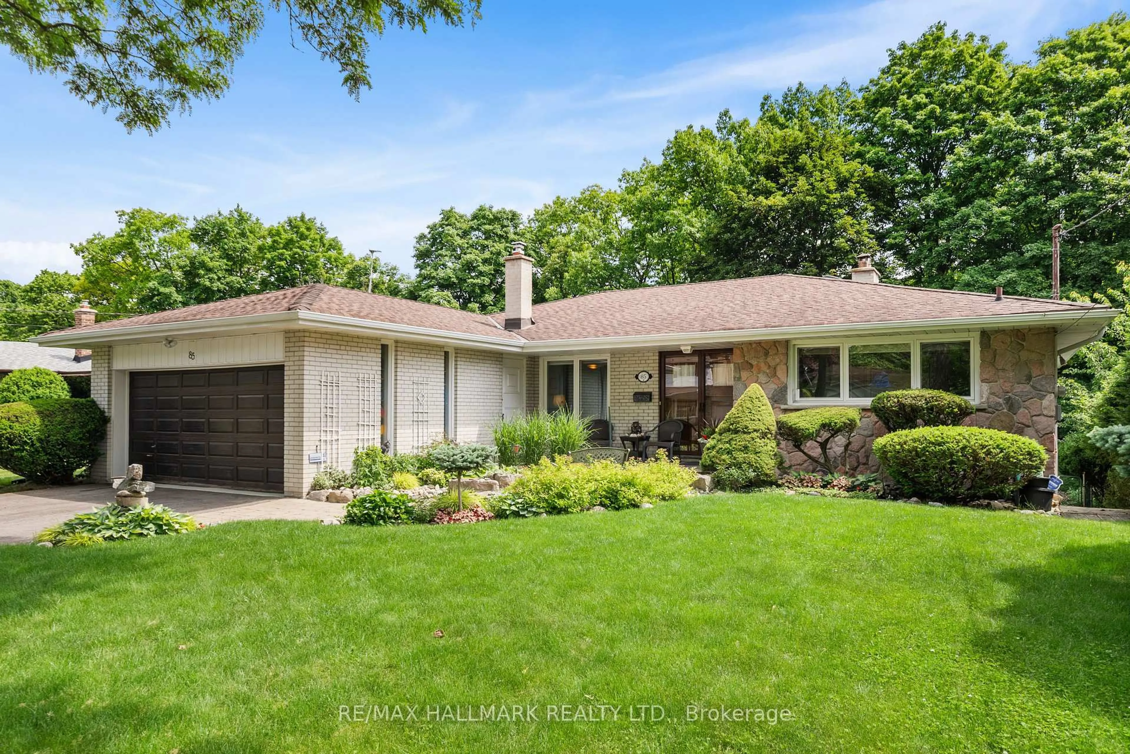 Home with brick exterior material, street for 85 Page Ave, Toronto Ontario M2K 2B8