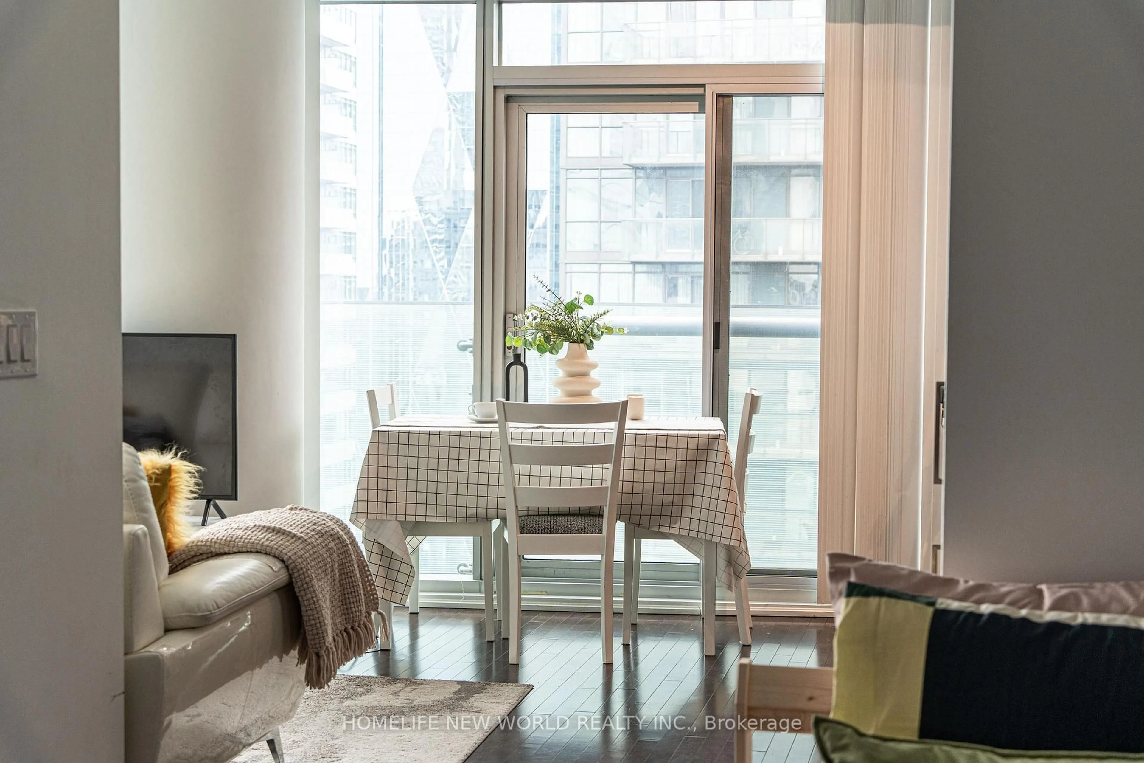 Living room with furniture, unknown for 14 York St #3411, Toronto Ontario M5J 0B1