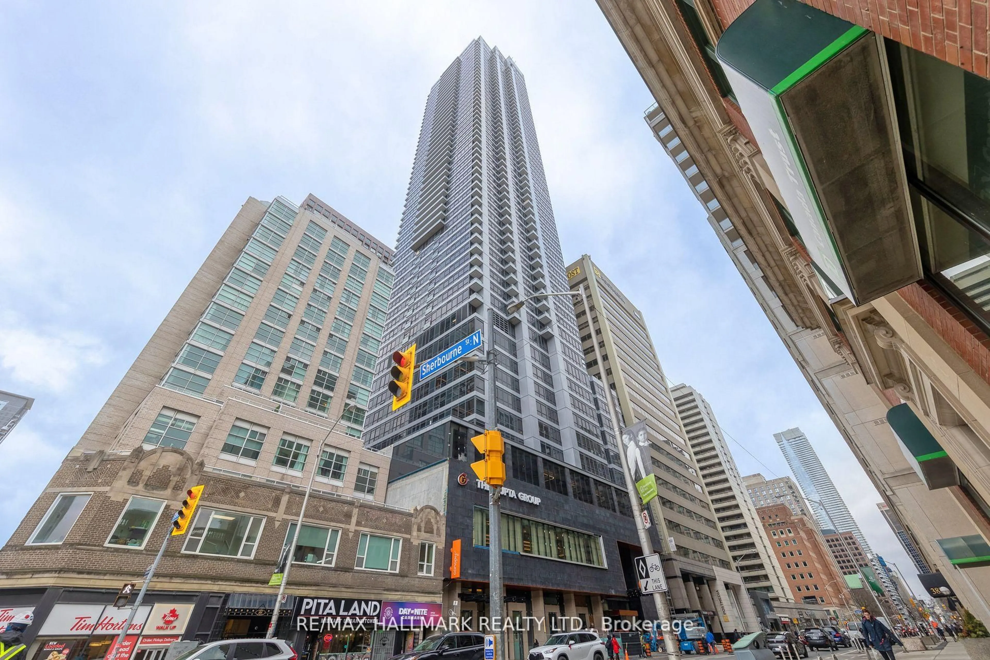Unknown for 395 Bloor St #2607, Toronto Ontario M4W 1H7