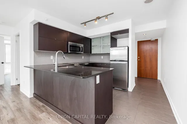 Additional image 19 of 170 FORT YORK Blvd Unit 509
