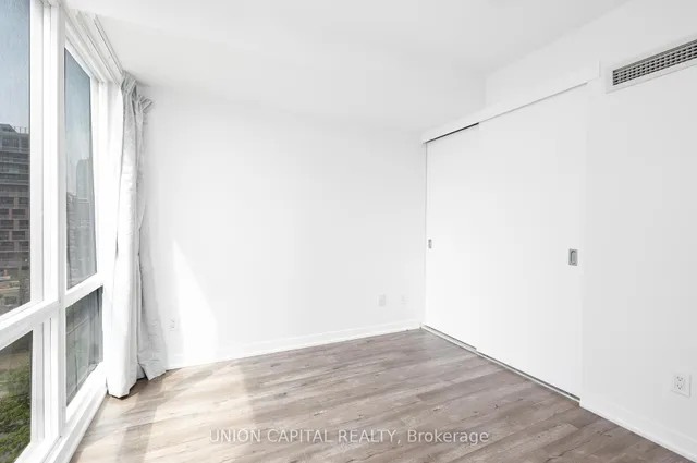 Additional image 10 of 170 FORT YORK Blvd Unit 509