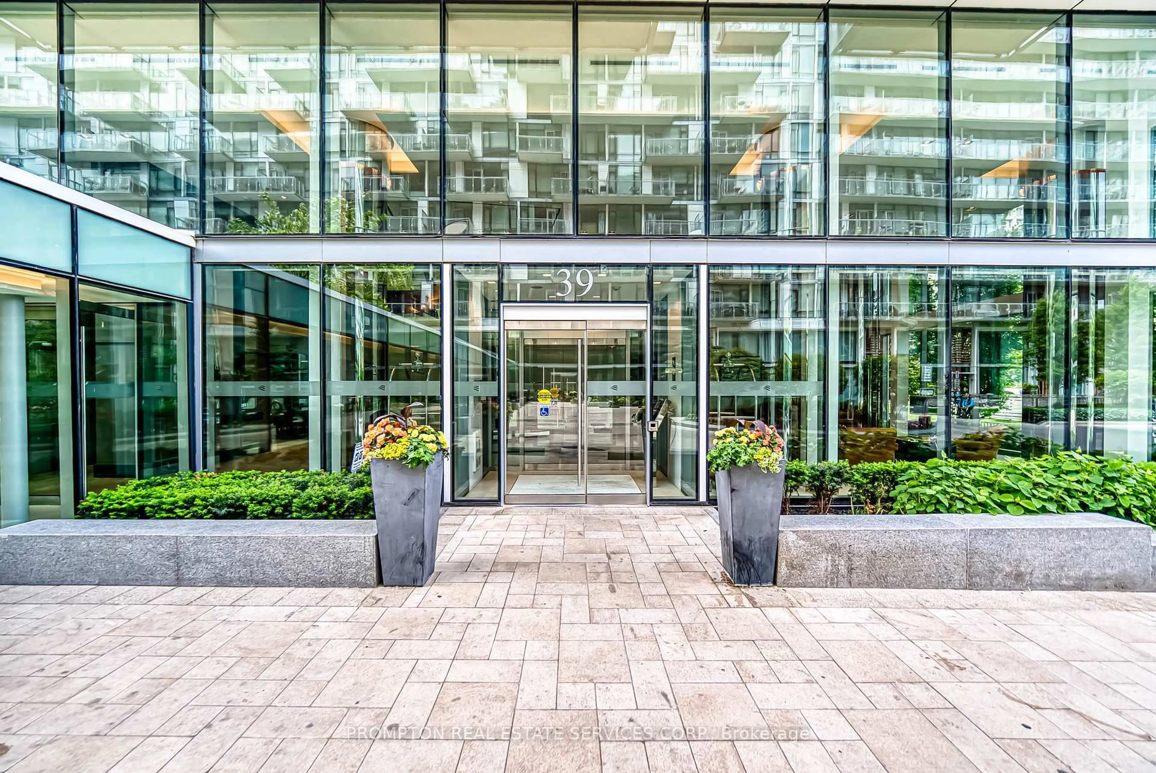 Indoor foyer for 39 Queens Quay #503, Toronto Ontario M5E 0A5